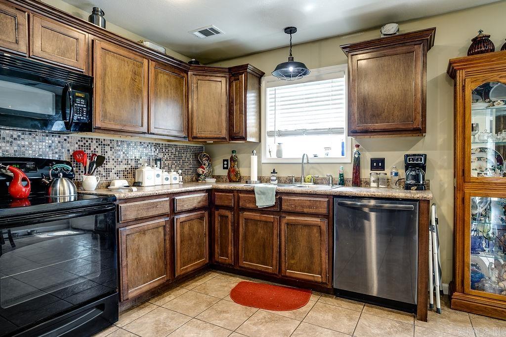 KIRBY MEADOWS - Residential
