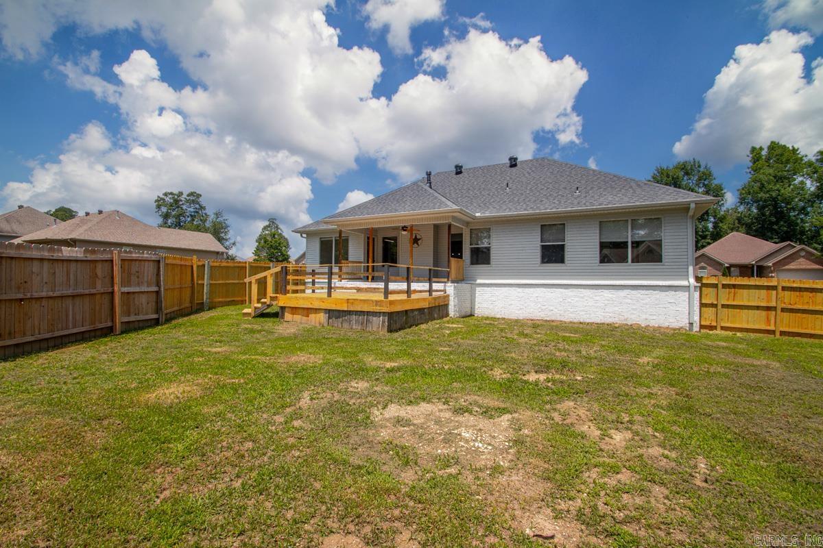HIDDEN MEADOWS - Residential