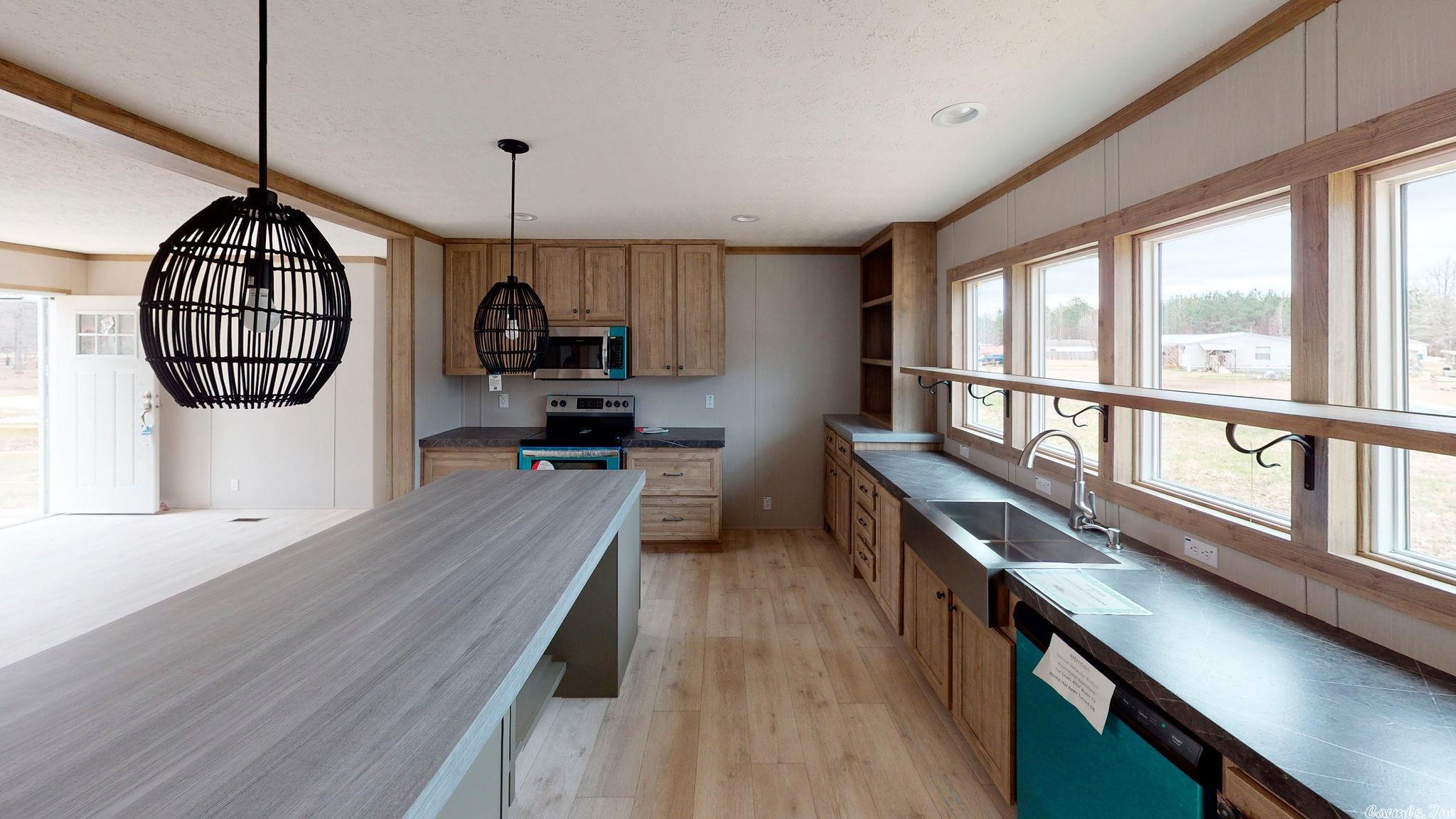 PINE MEADOWS - Residential