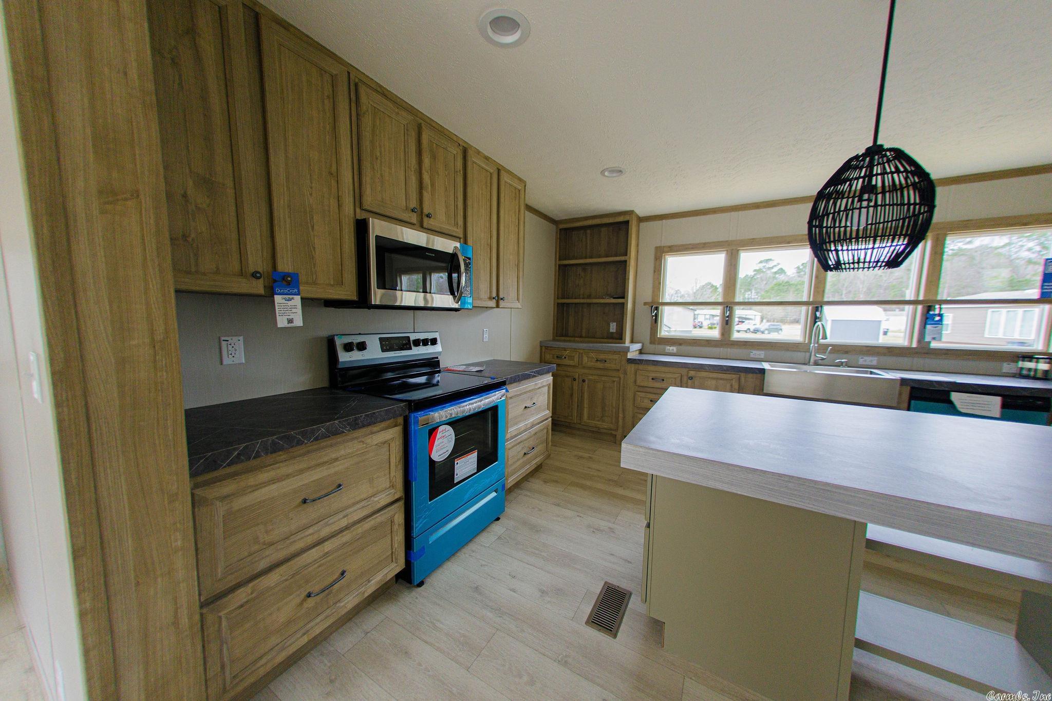 PINE MEADOWS - Residential