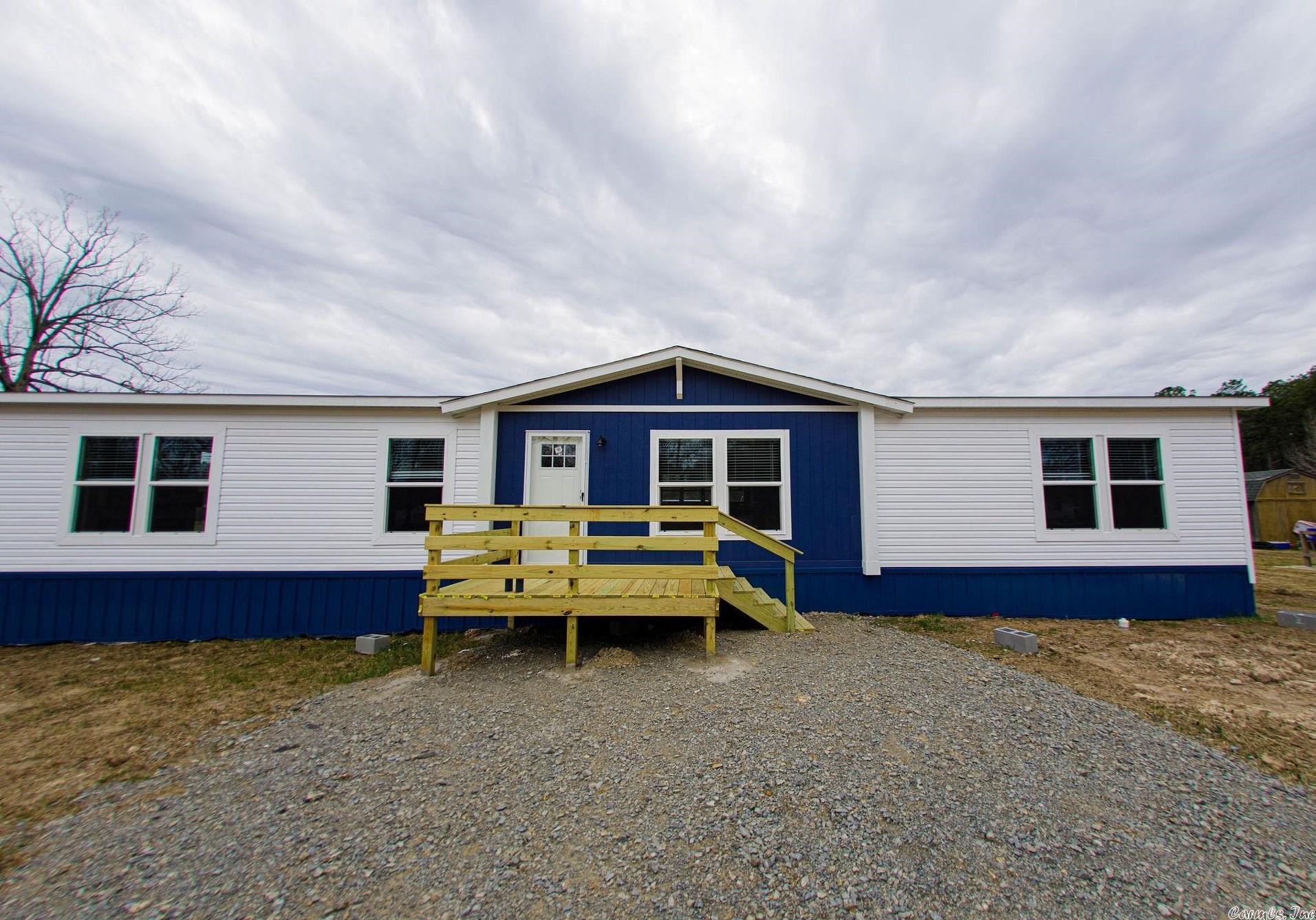 PINE MEADOWS - Residential