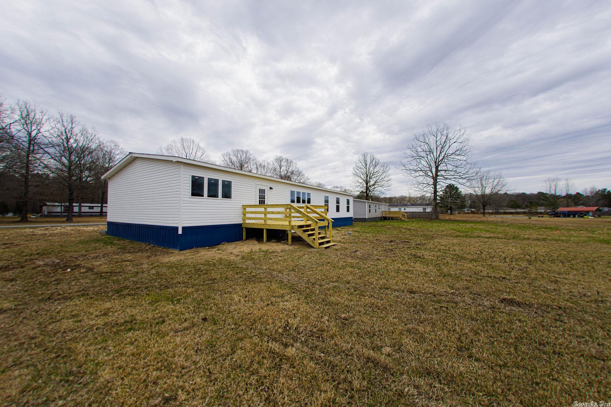PINE MEADOWS - Residential