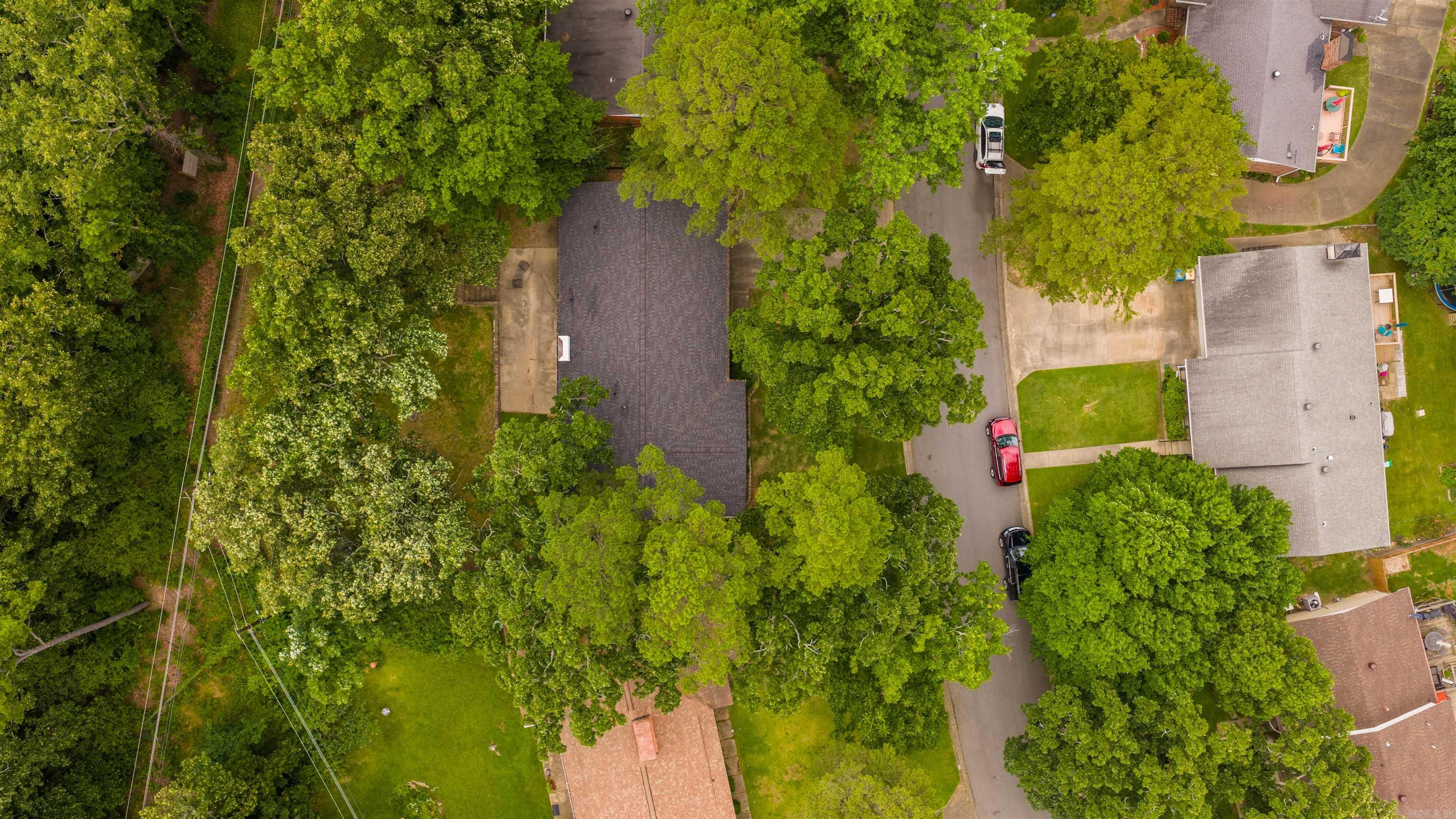 MEEKS MANOR - Residential