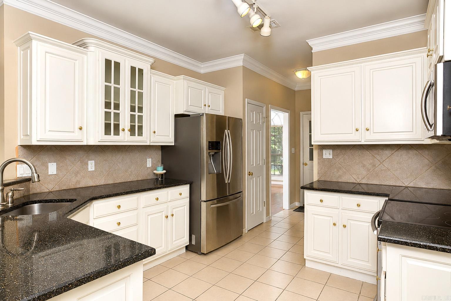 COLONY CREEK - Residential