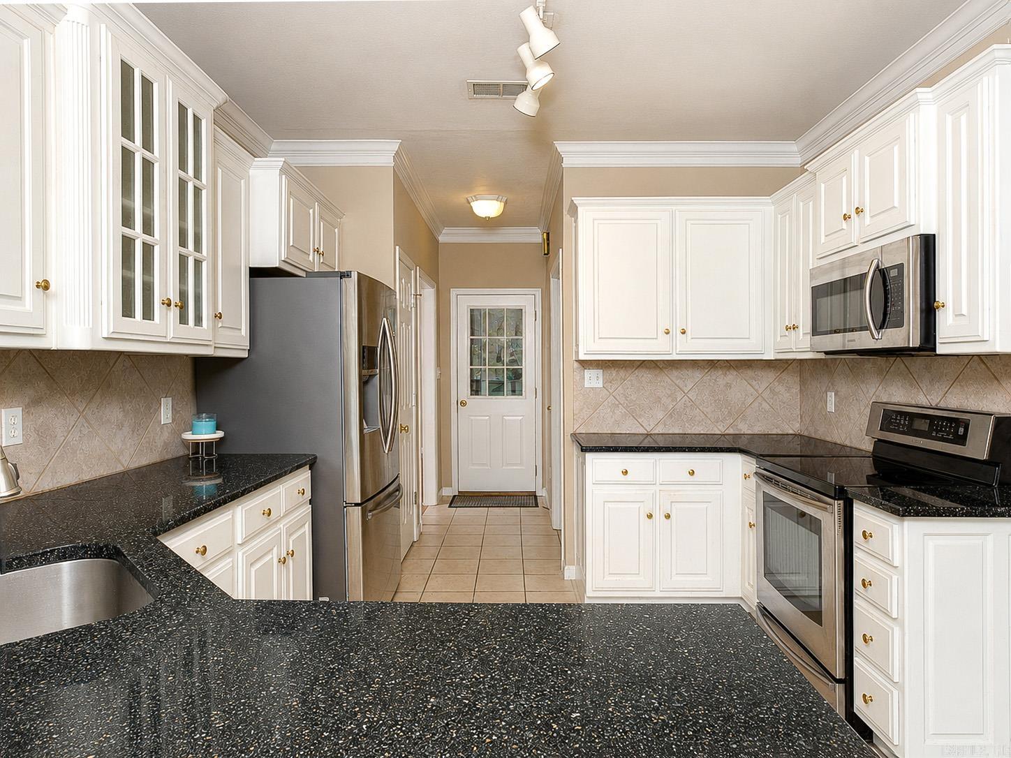 COLONY CREEK - Residential