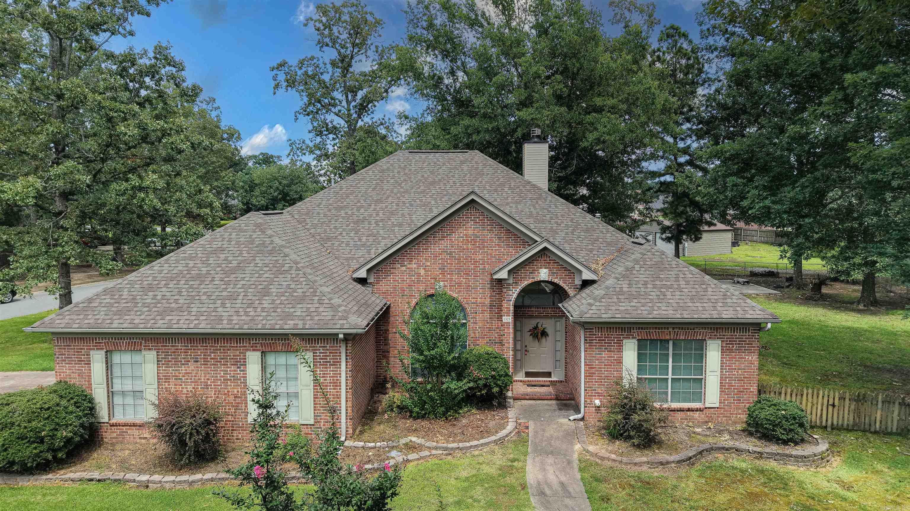 COLONY CREEK - Residential