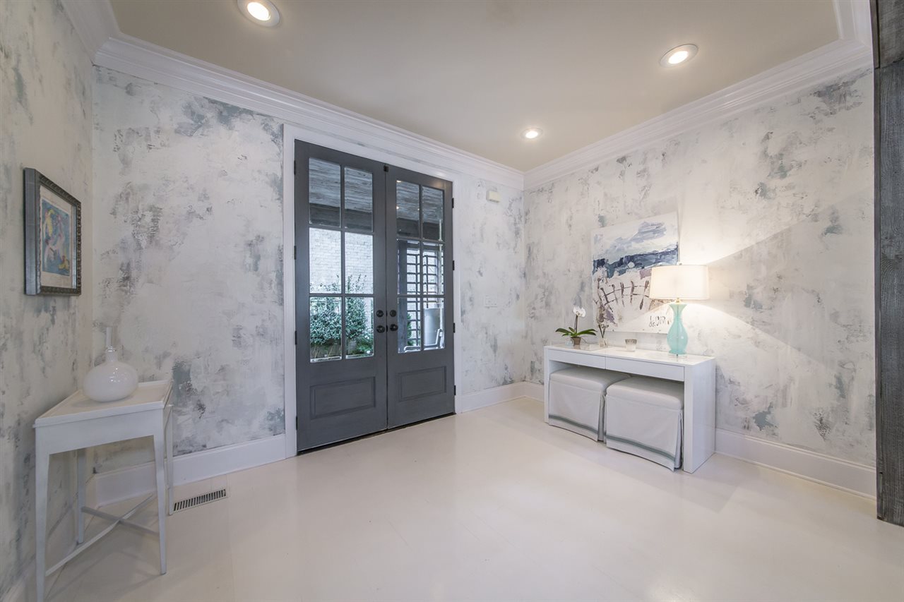 EI: ROND POINT - Residential
