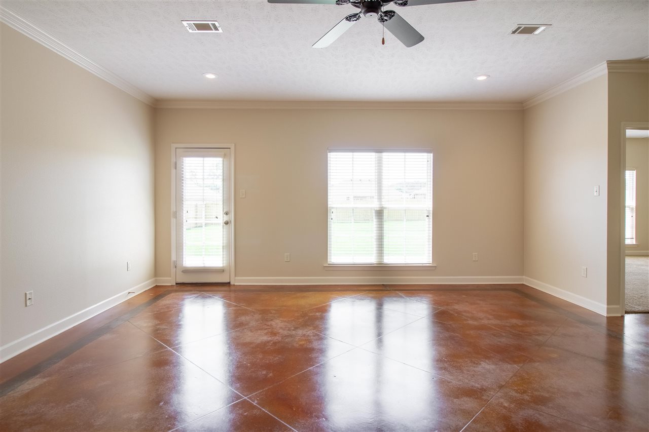 CHAPEL CREEK - Residential