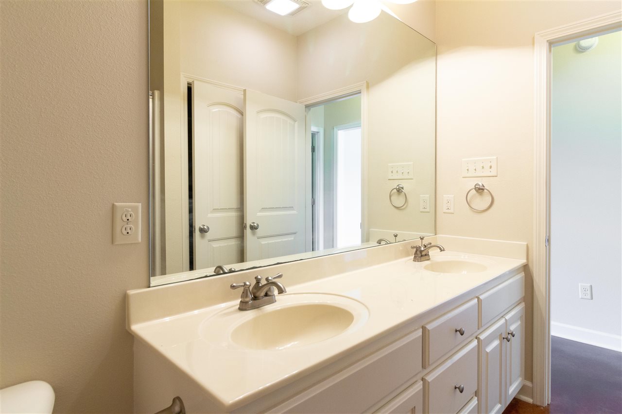 CHAPEL CREEK - Residential