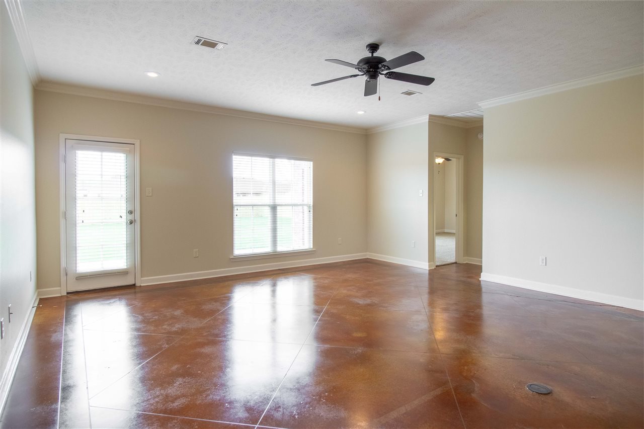 CHAPEL CREEK - Residential