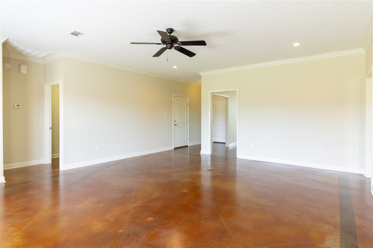 CHAPEL CREEK - Residential