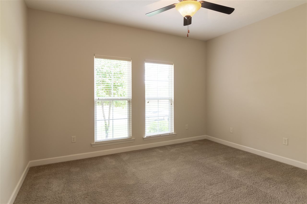 CHAPEL CREEK - Residential