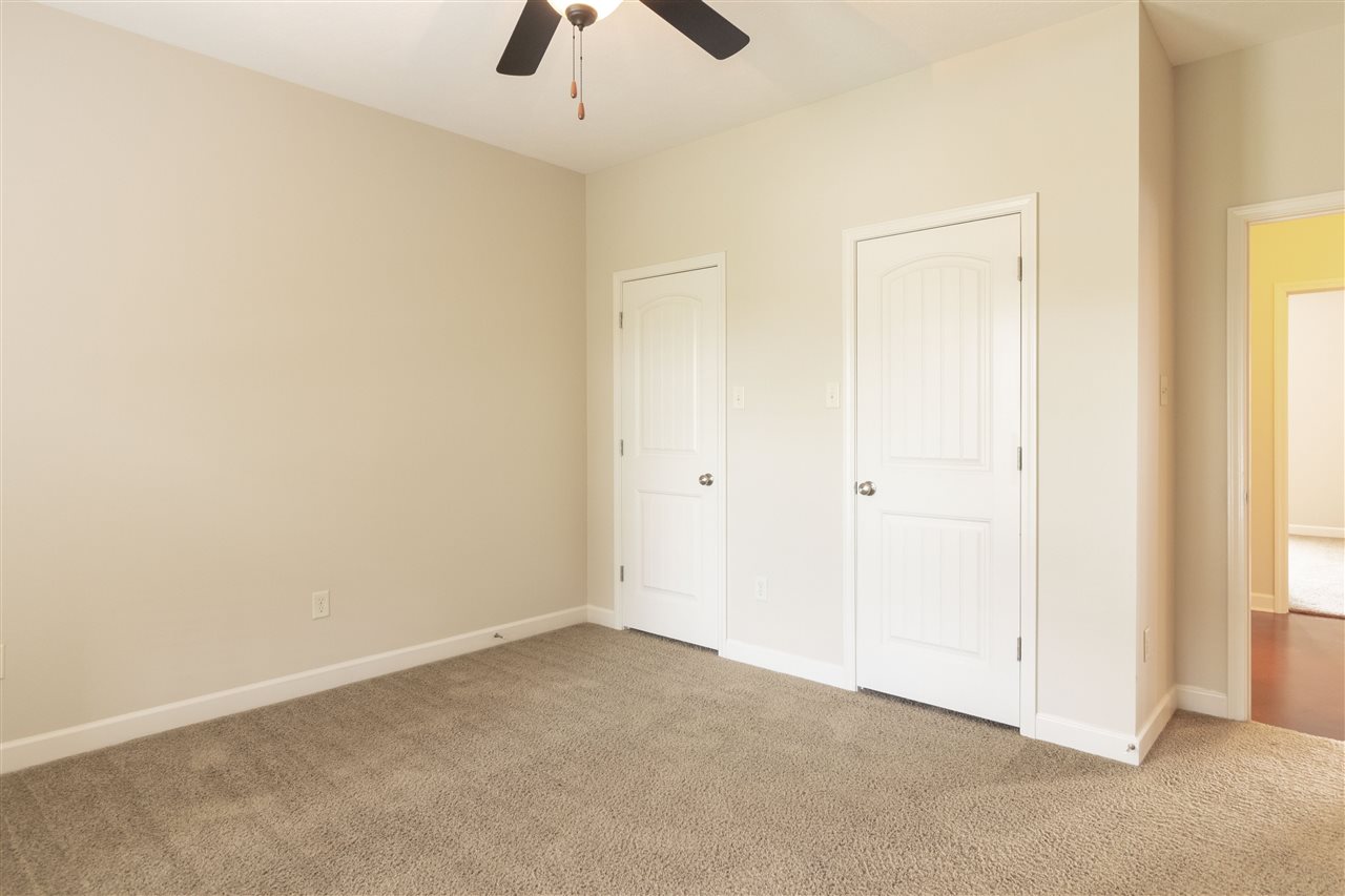 CHAPEL CREEK - Residential