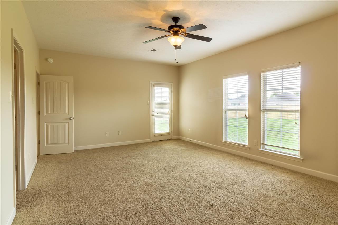 CHAPEL CREEK - Residential