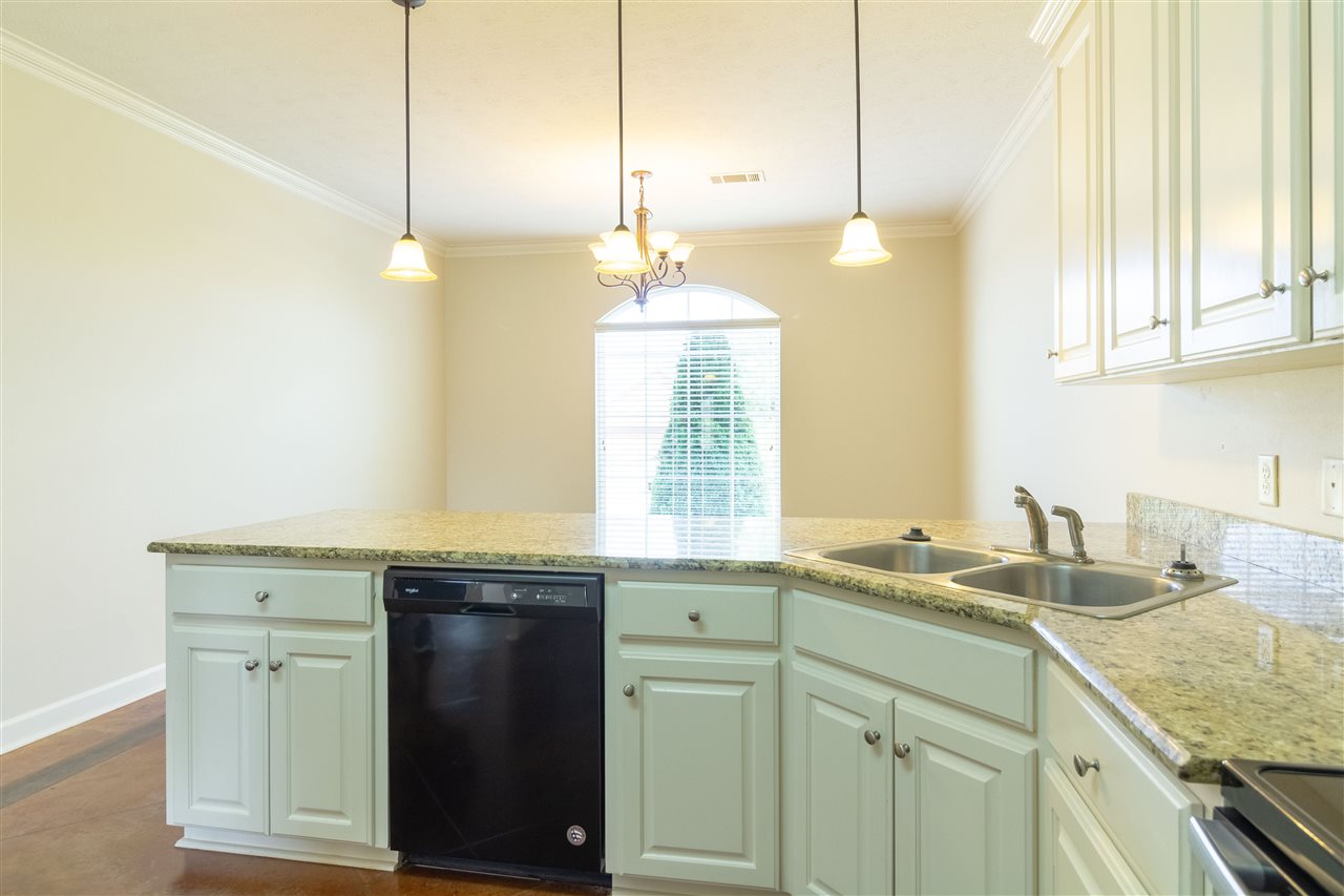 CHAPEL CREEK - Residential