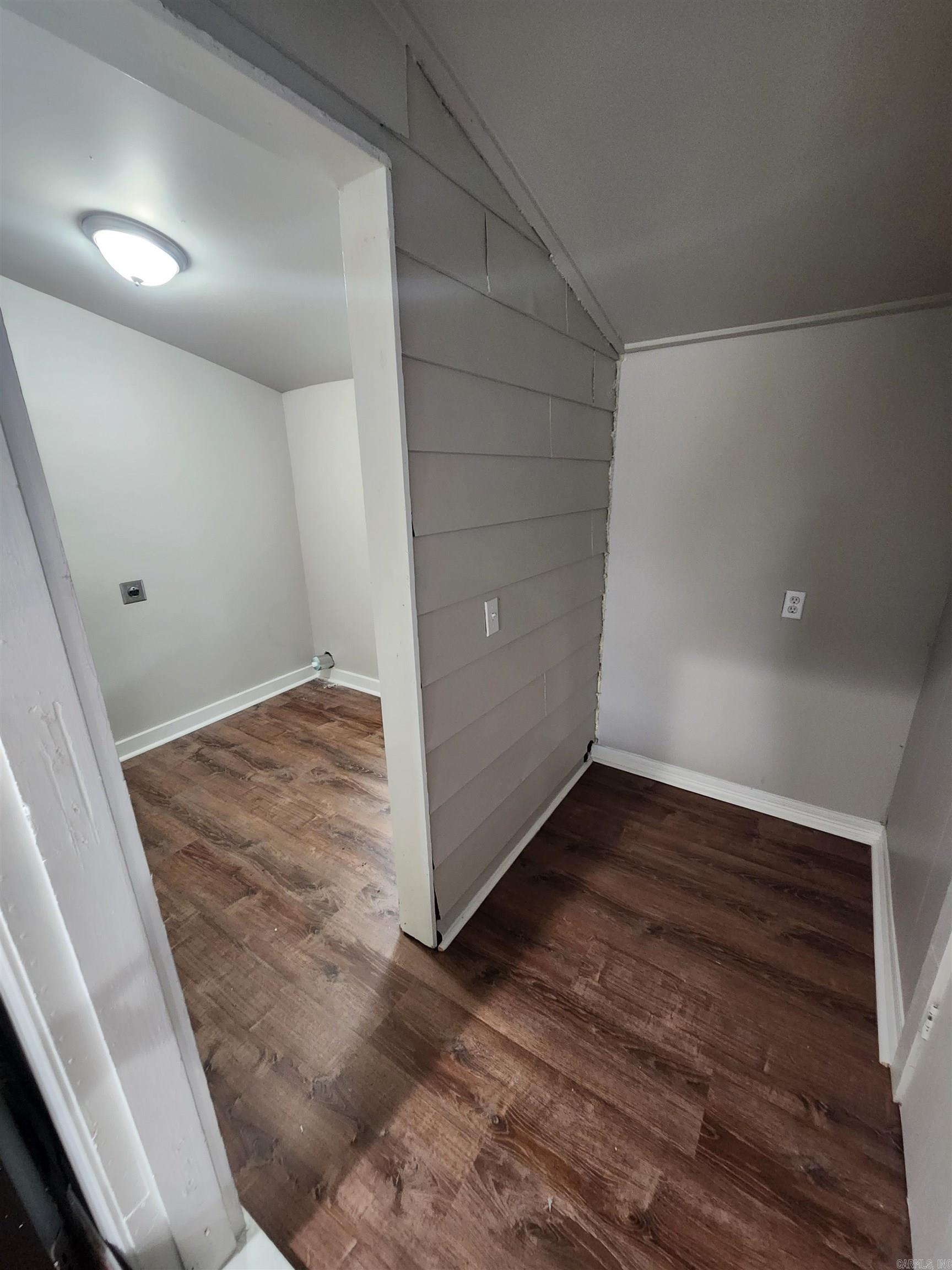 GLENVIEW - Residential