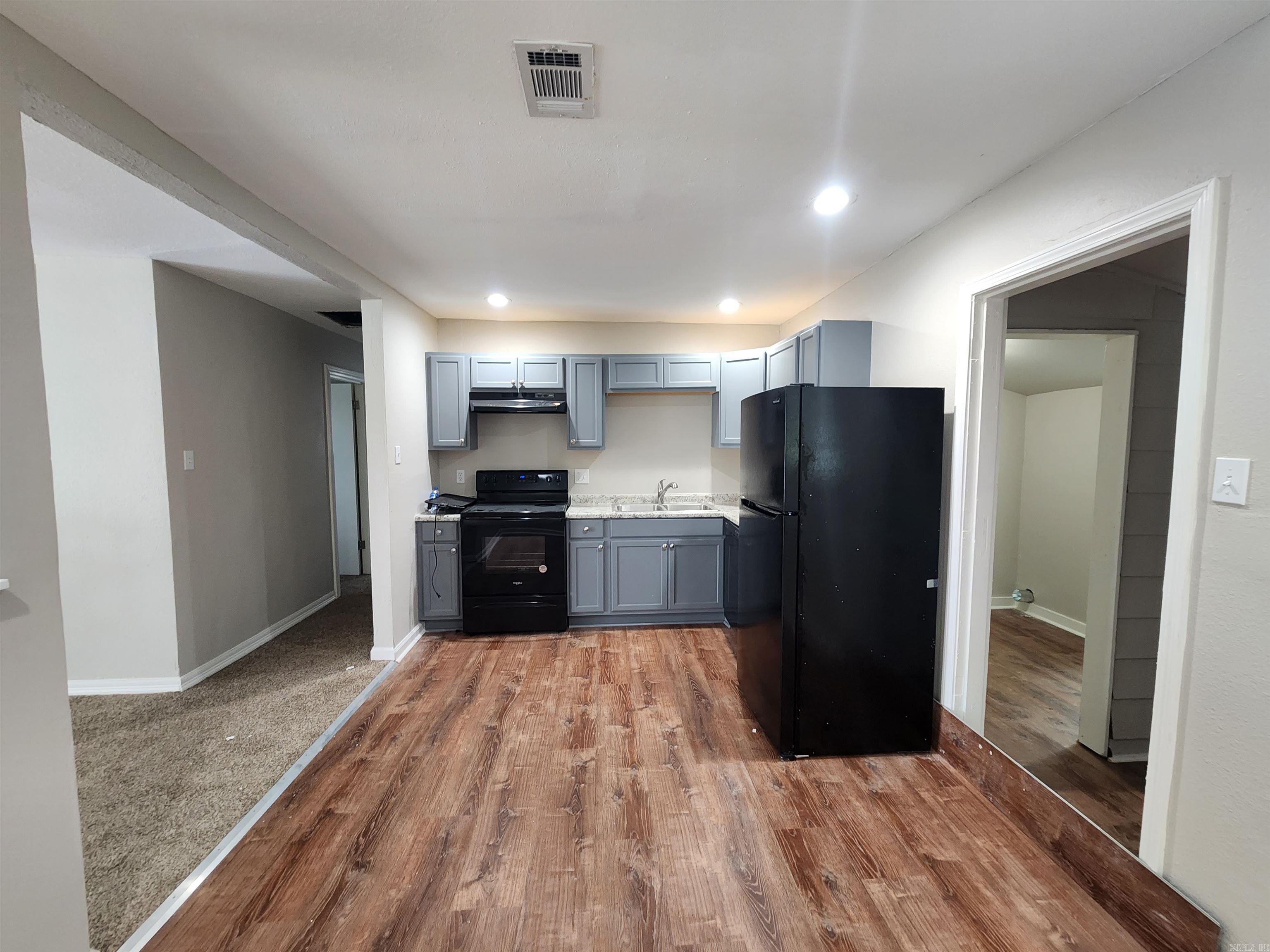 GLENVIEW - Residential