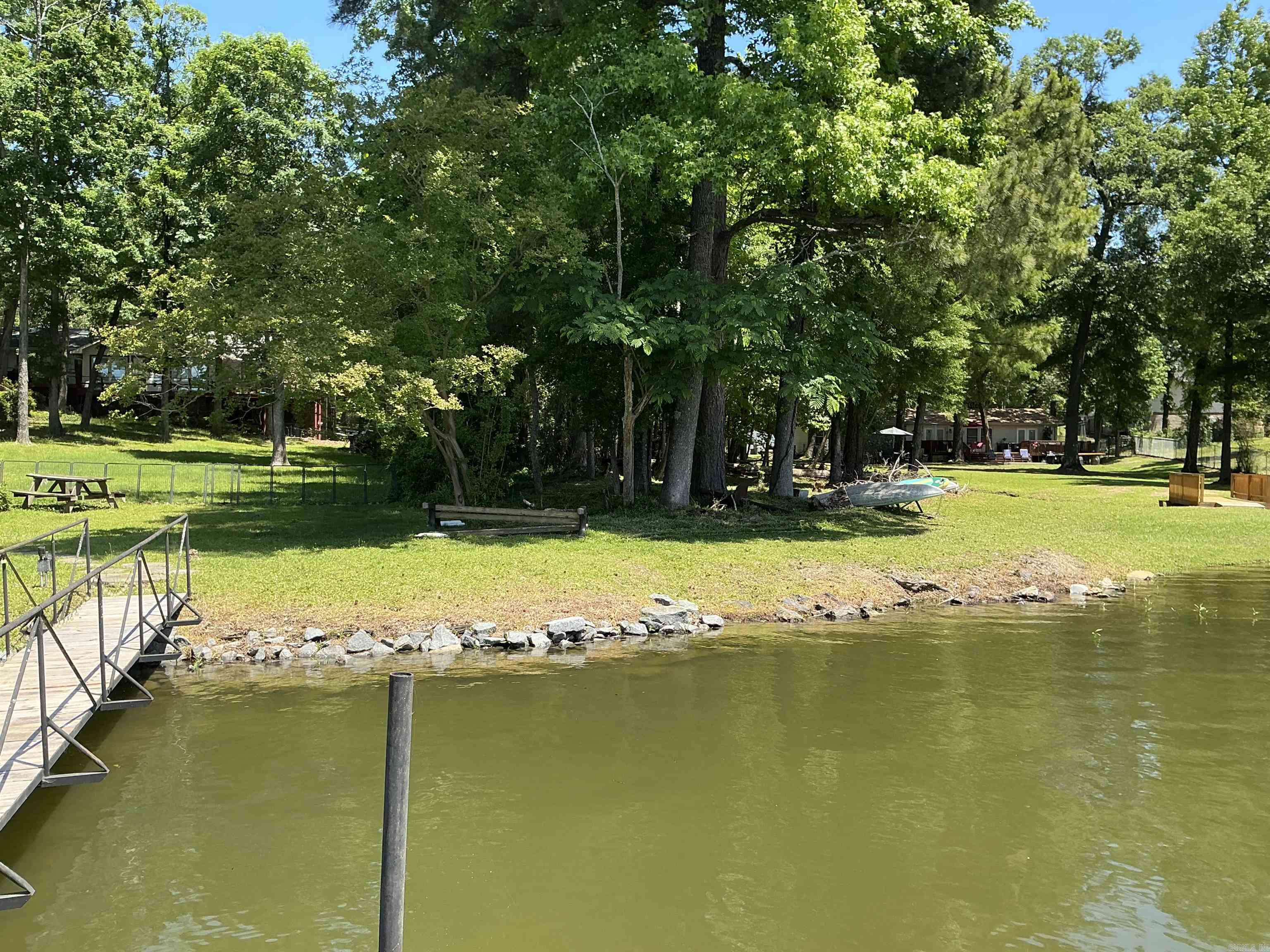 Near level Lot 75ft on Lake Hamilton. priced to sell, great opportunity to build your vacation or forever home.