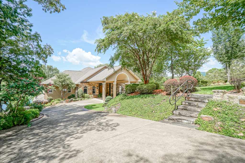 NORTHWOODS ESTATES - Residential