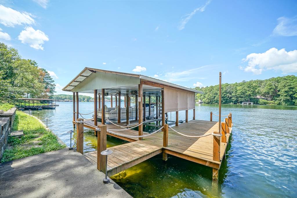 NORTHWOODS ESTATES - Residential