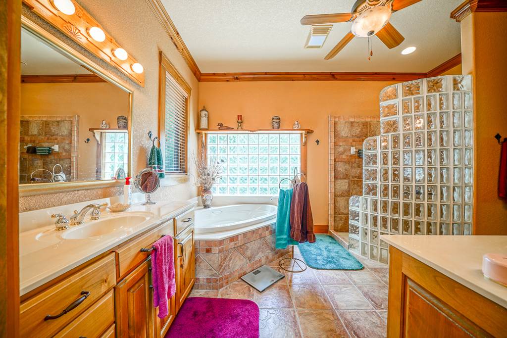 NORTHWOODS ESTATES - Residential