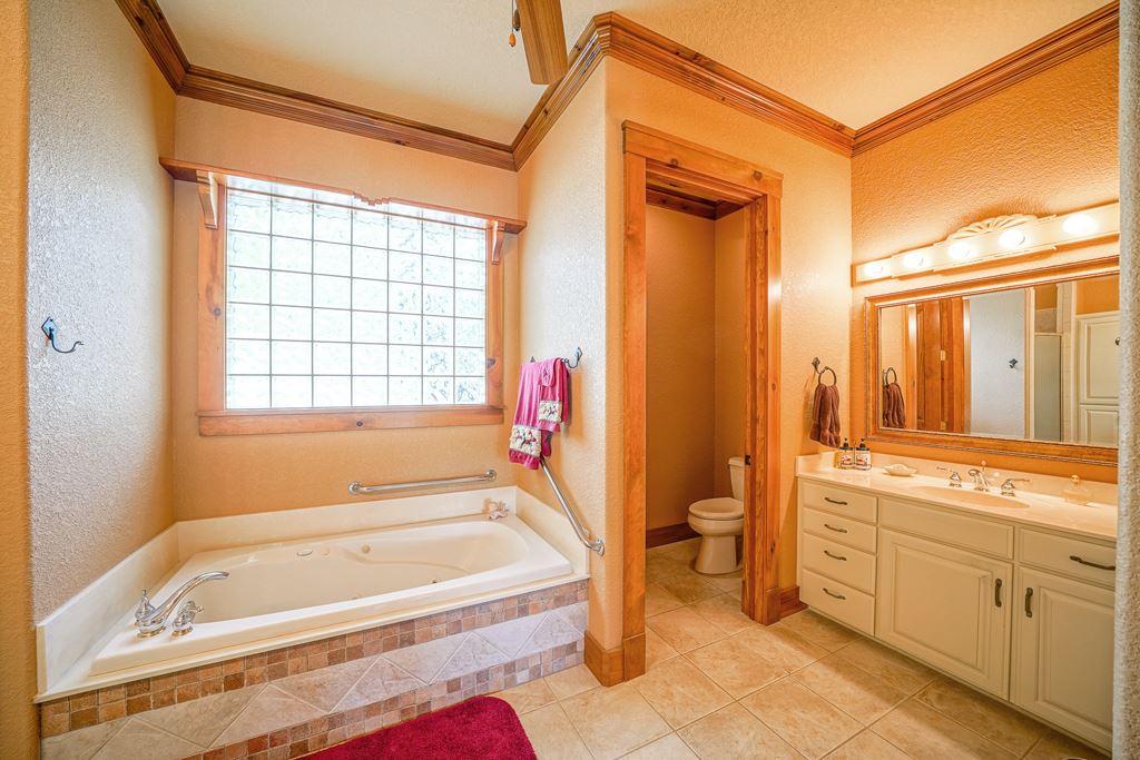 NORTHWOODS ESTATES - Residential