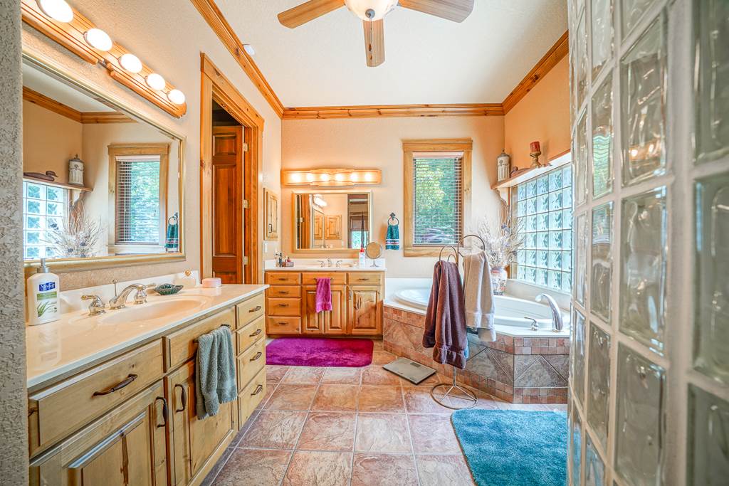 NORTHWOODS ESTATES - Residential