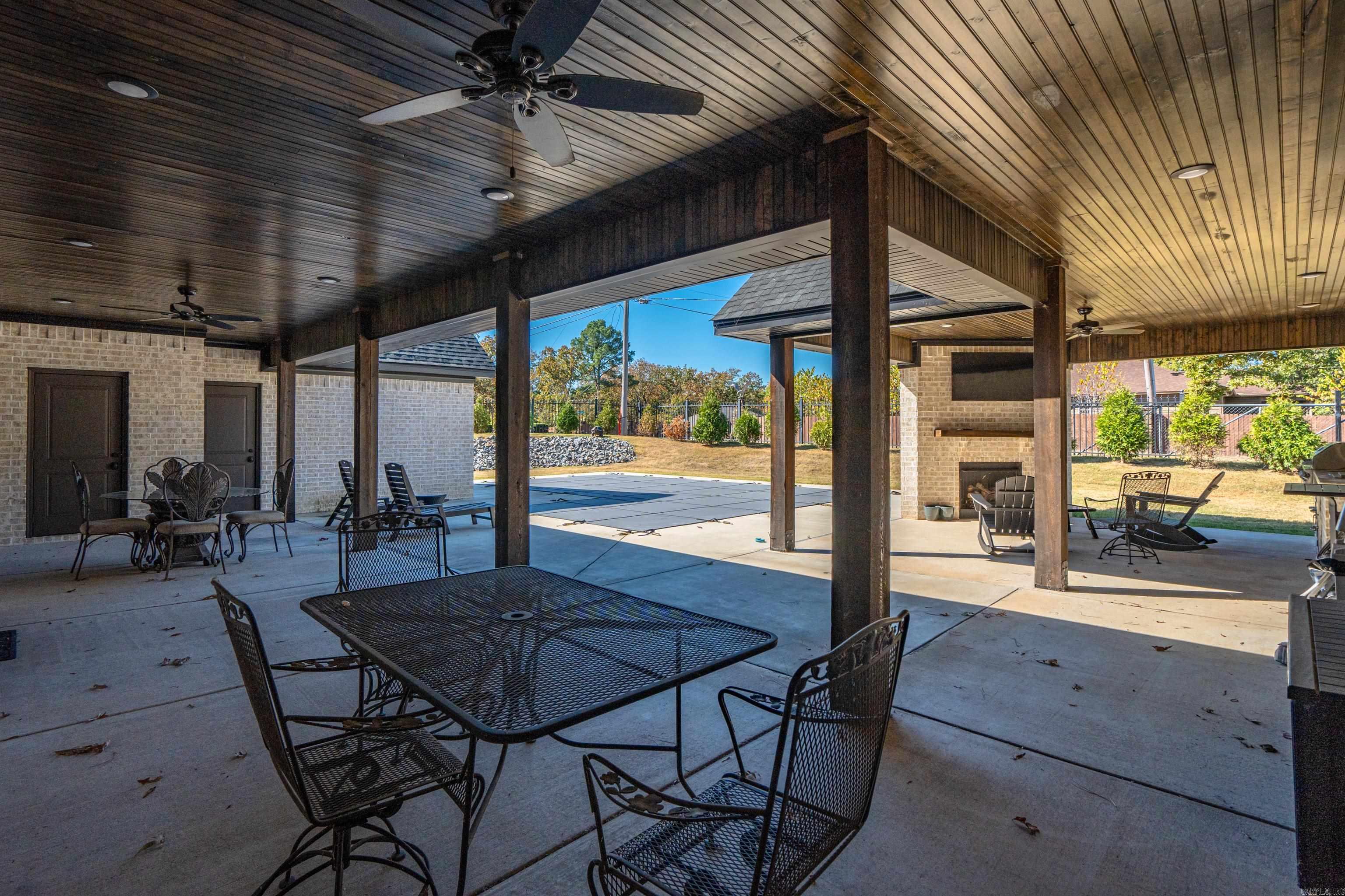 WEST WINDS UNIT - Residential