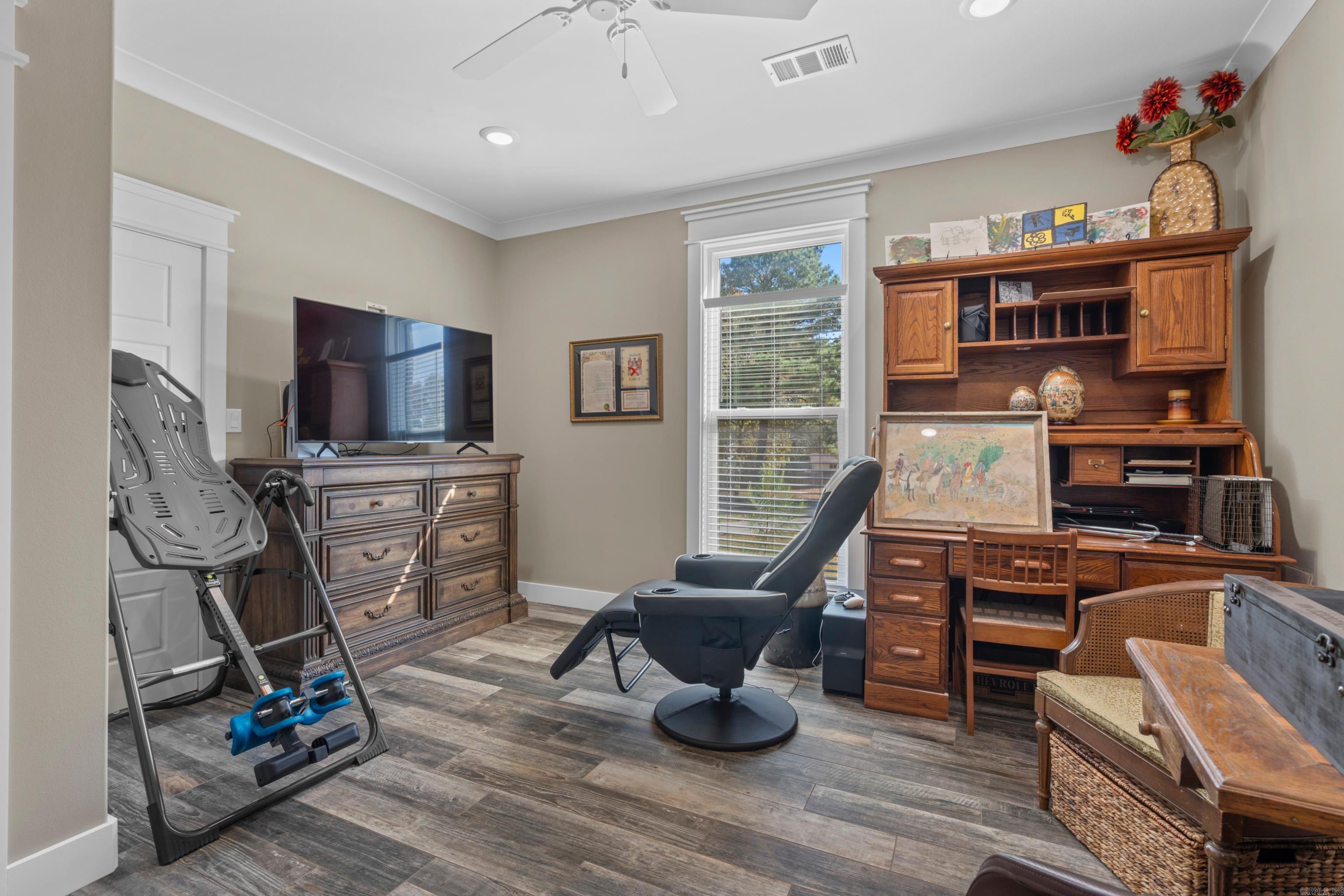 WEST WINDS UNIT - Residential