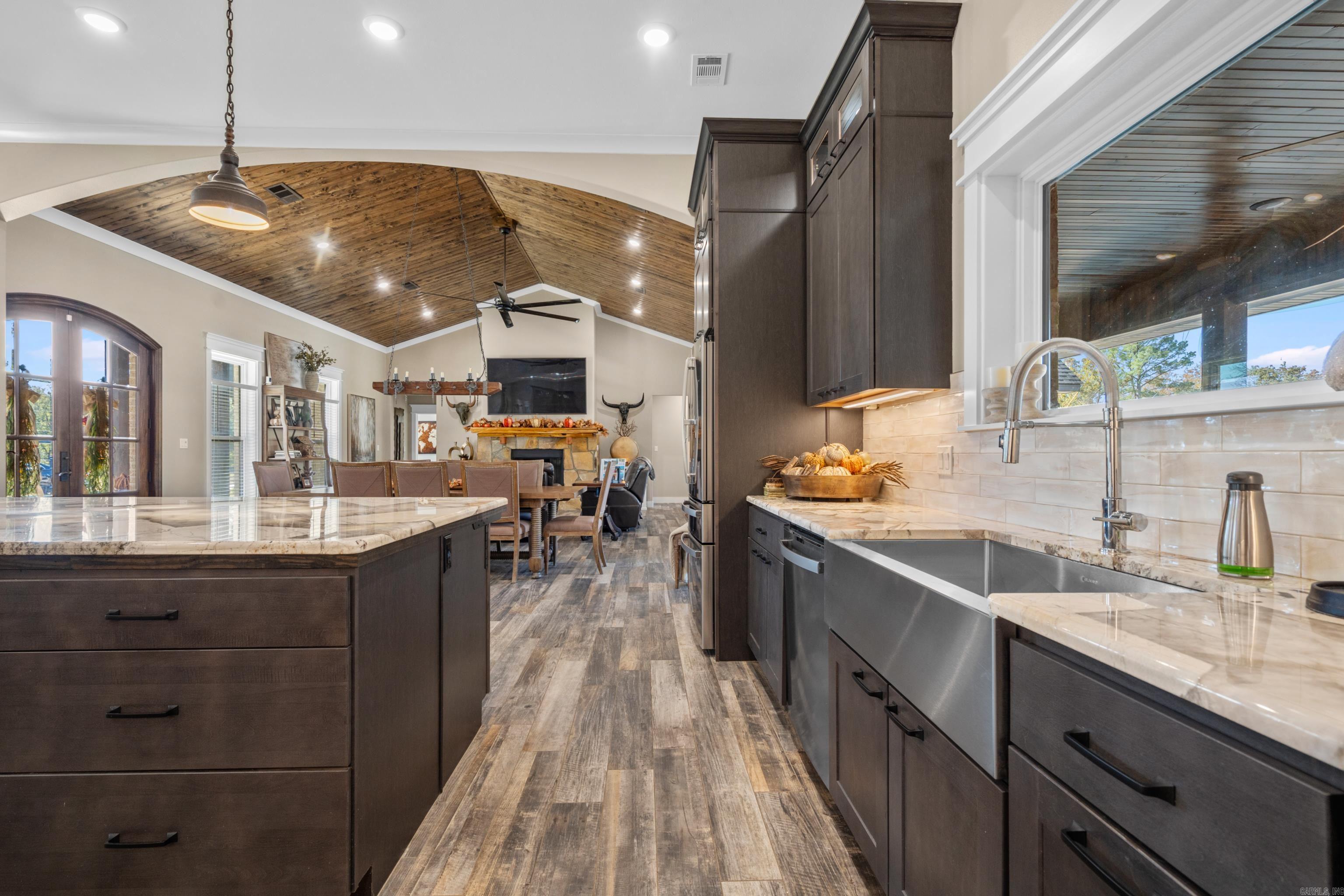 WEST WINDS UNIT - Residential