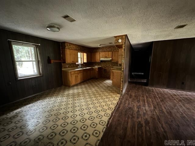 WOODLAWN - Residential
