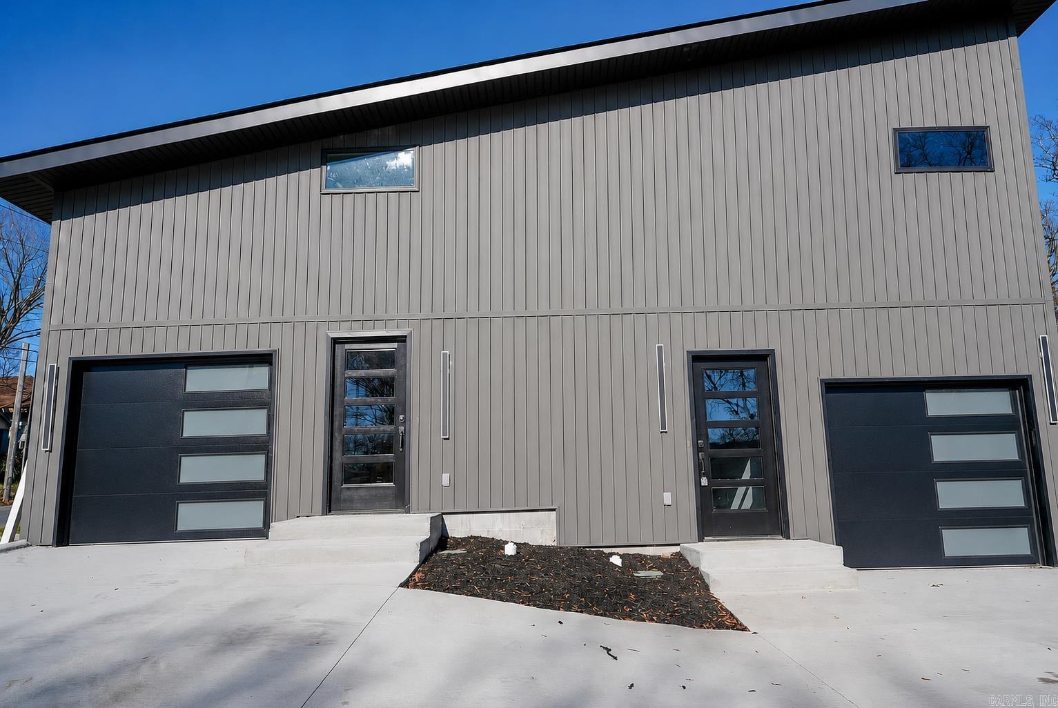 Roots & Coy - Residential Lease