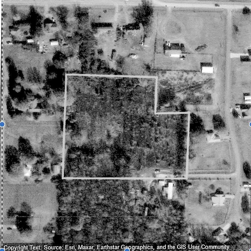 This property is set off the road and is a mixture of pasture and timber. Close to town and all the amenities whether you plan on building your dream home or use it for recreation. Entrance on each side of the property. Ready for Electric and water on both sides of the property.