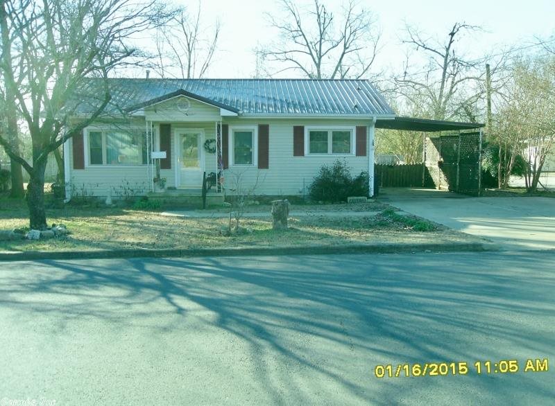 Clean and neat older home, recently remodeled, perfect starter home.  Original hardwood floors, handicap accessible bathroom, must see to appreciate!!