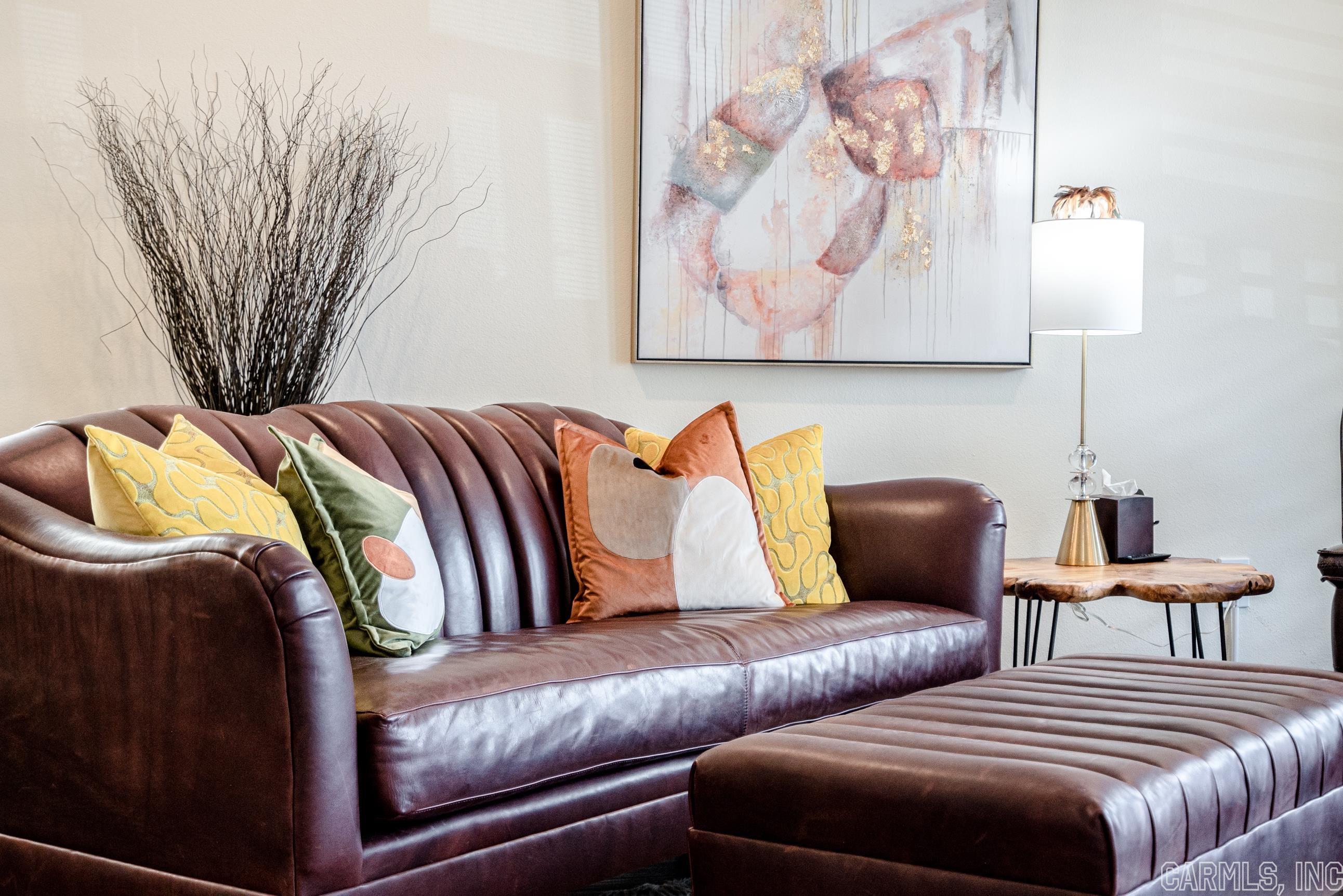 MAJESTIC LAKE VILLAGE TOWNHOMES - Residential