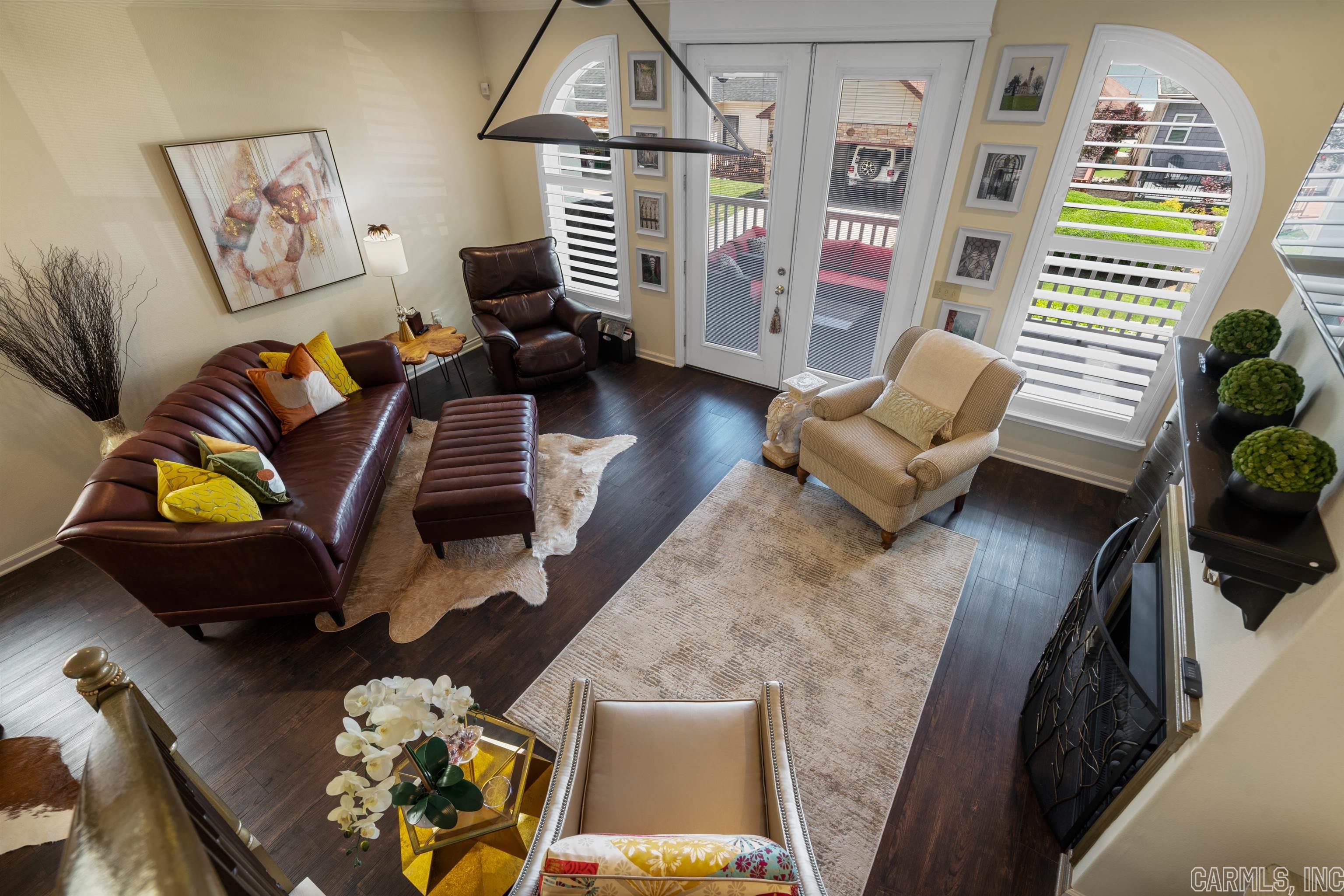 MAJESTIC LAKE VILLAGE TOWNHOMES - Residential