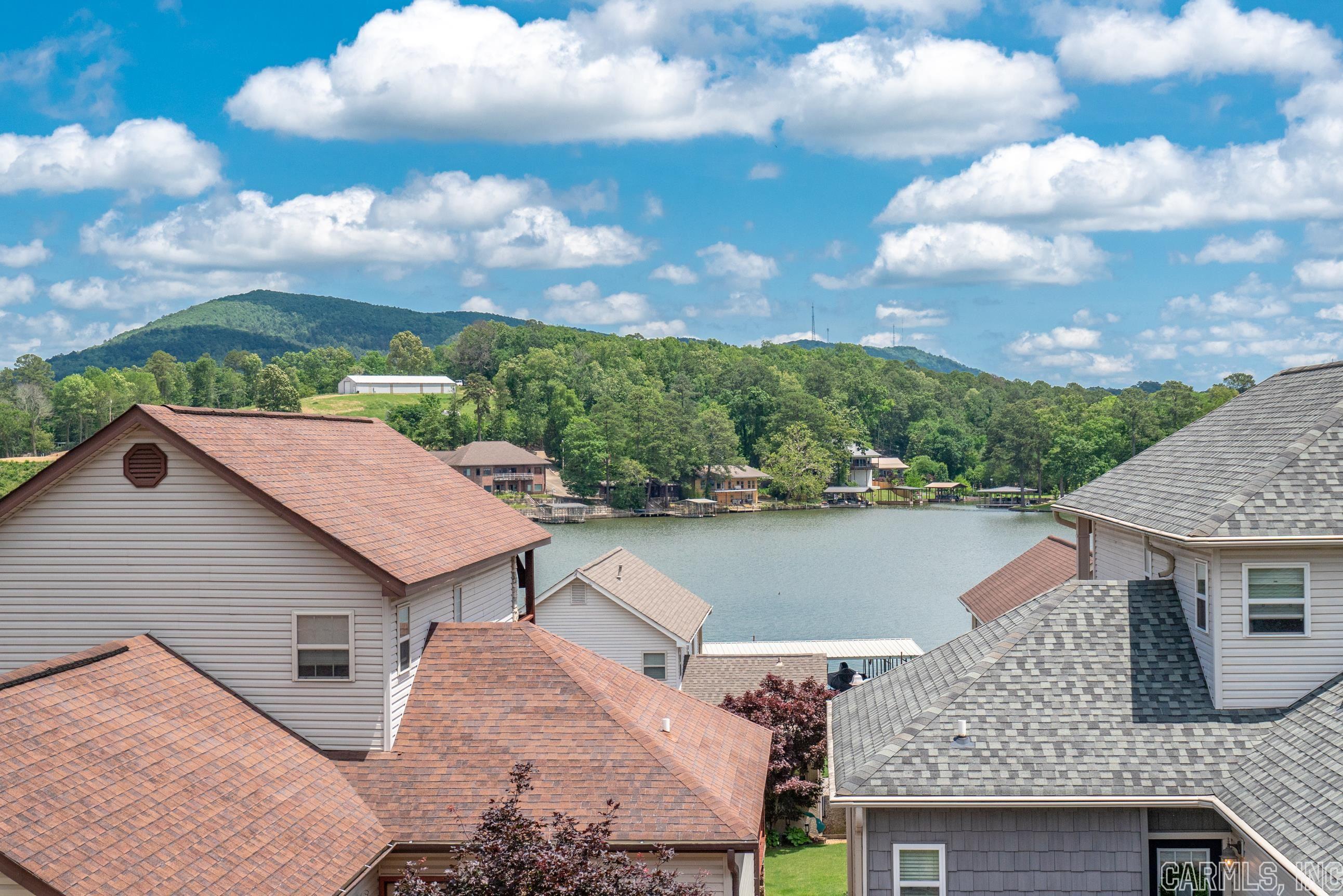 MAJESTIC LAKE VILLAGE TOWNHOMES - Residential