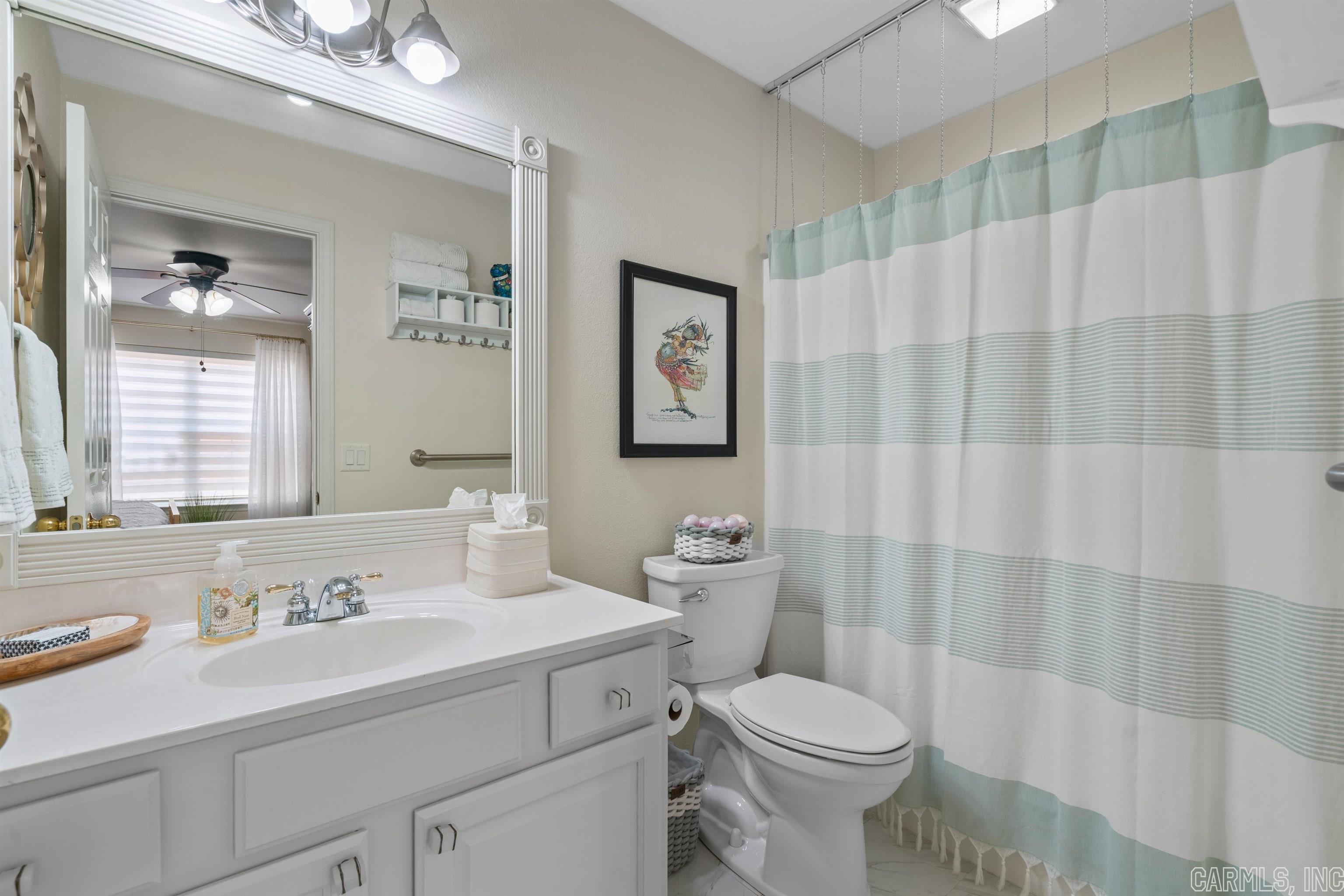 MAJESTIC LAKE VILLAGE TOWNHOMES - Residential