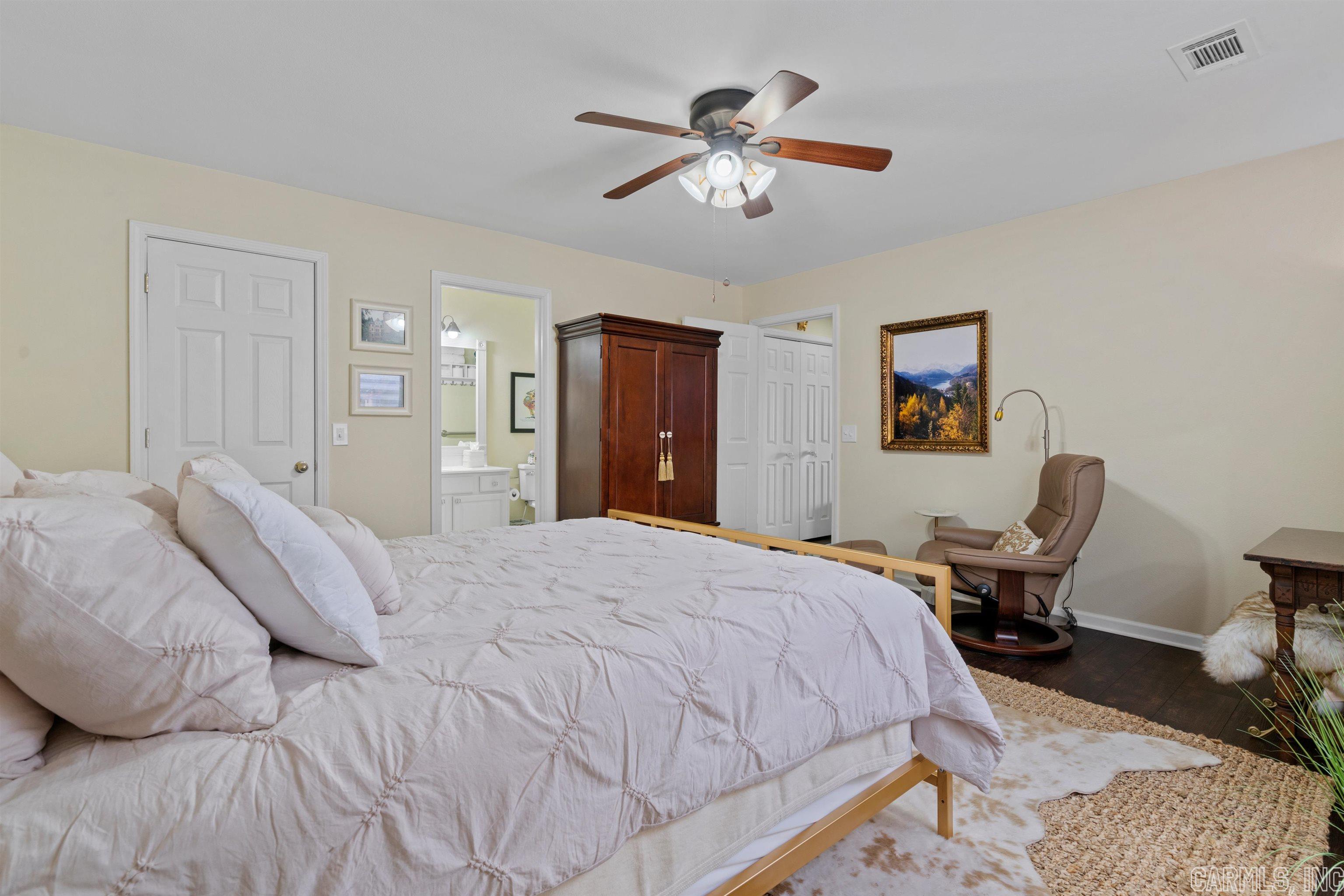 MAJESTIC LAKE VILLAGE TOWNHOMES - Residential