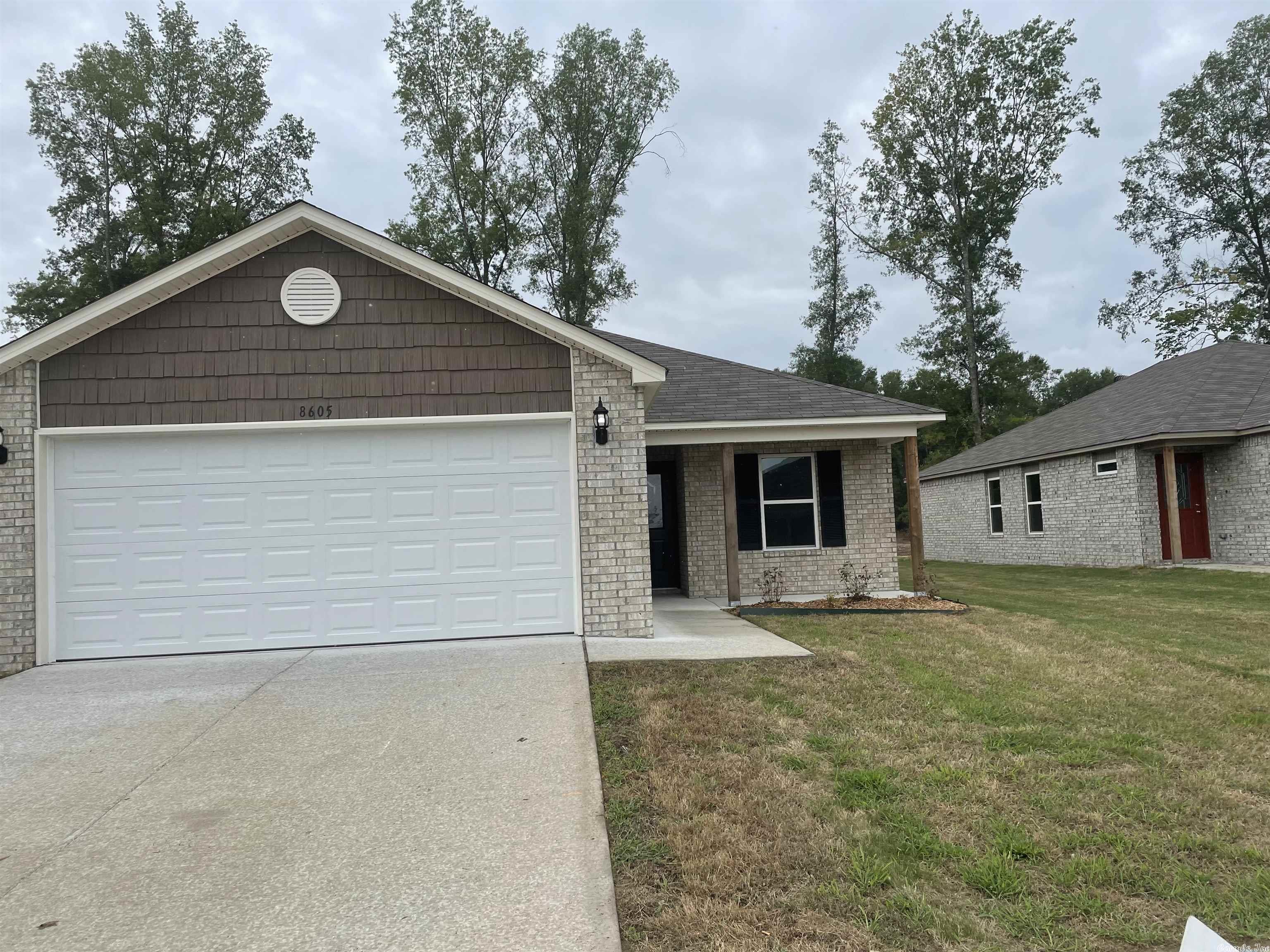 WHITE OAK CROSSING - Residential
