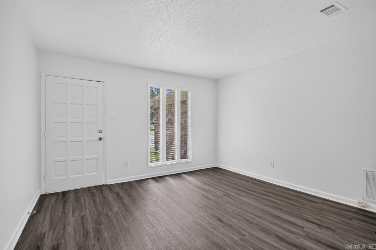 WINTER WOOD - Residential