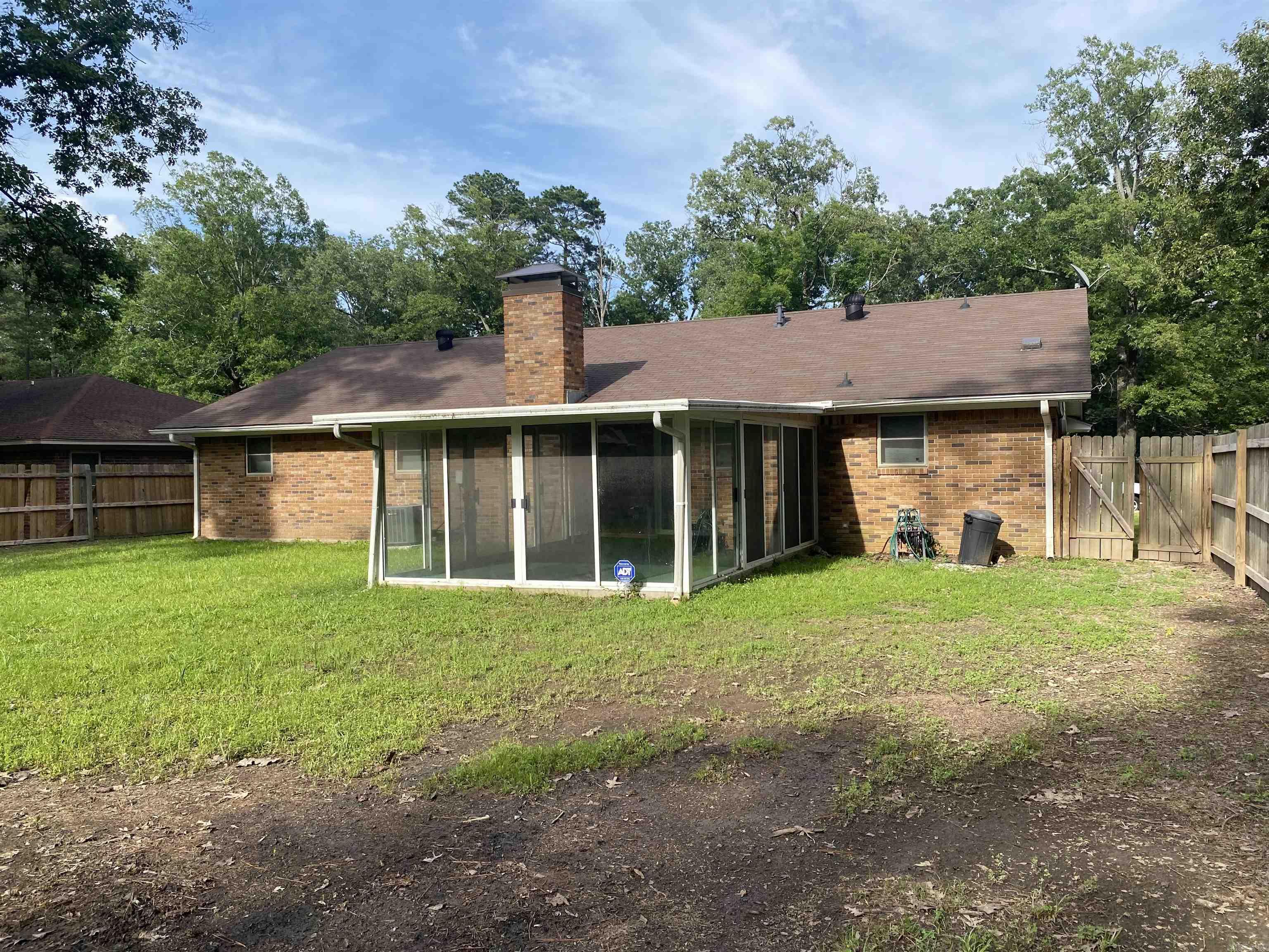 INDIAN HILLS EST - Residential