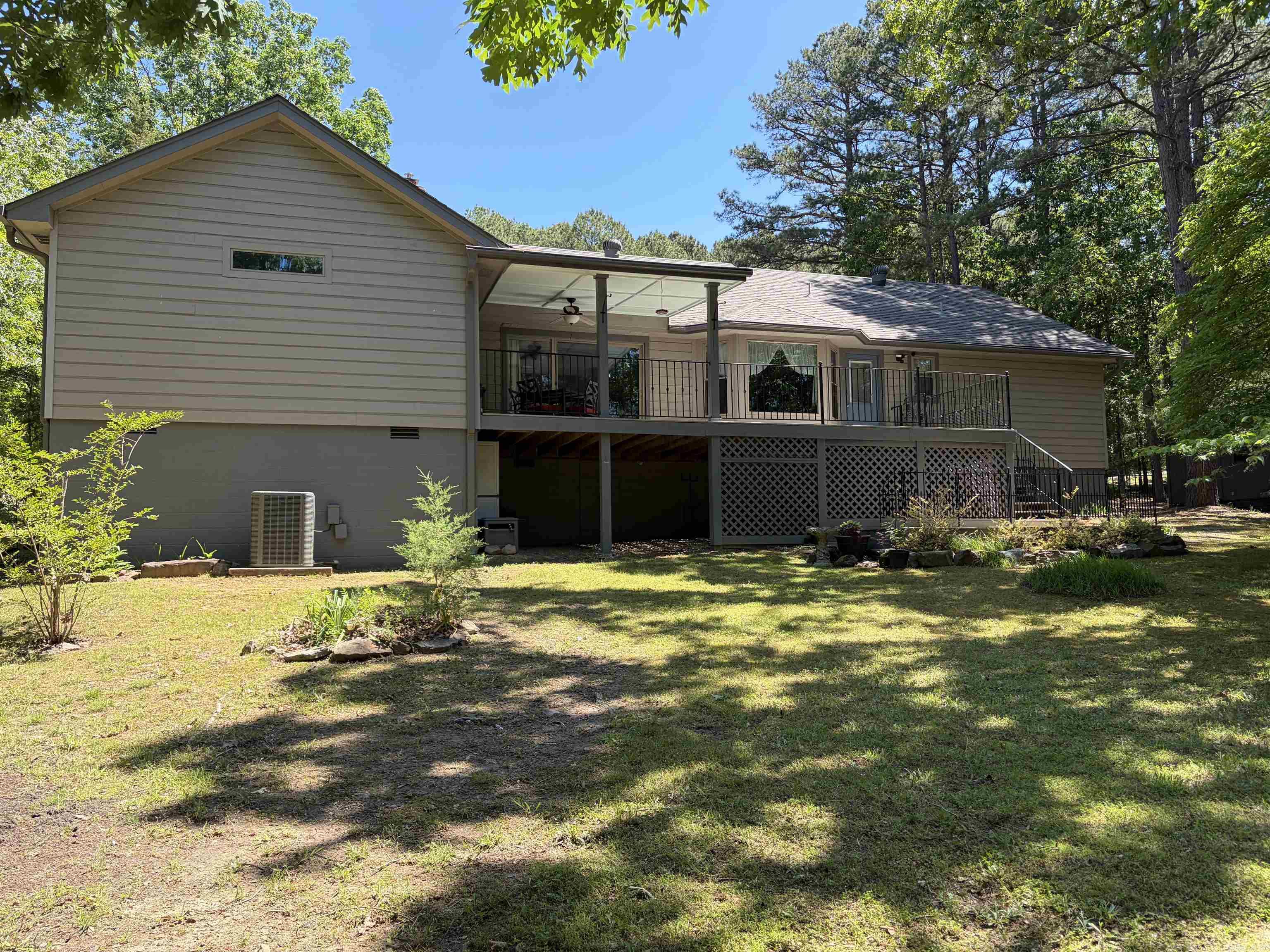 MOUNTAIN RANCH - Residential