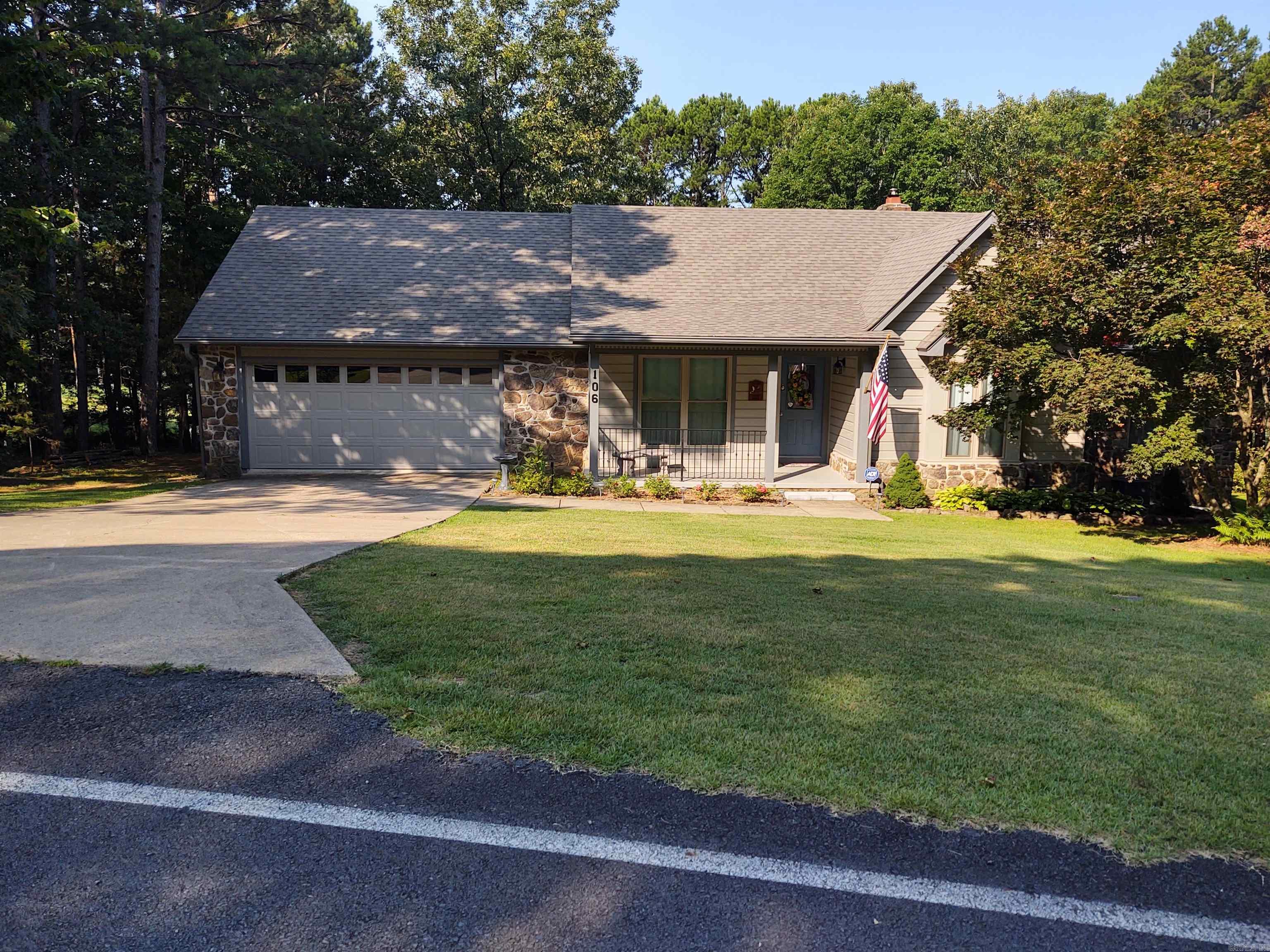 MOUNTAIN RANCH - Residential