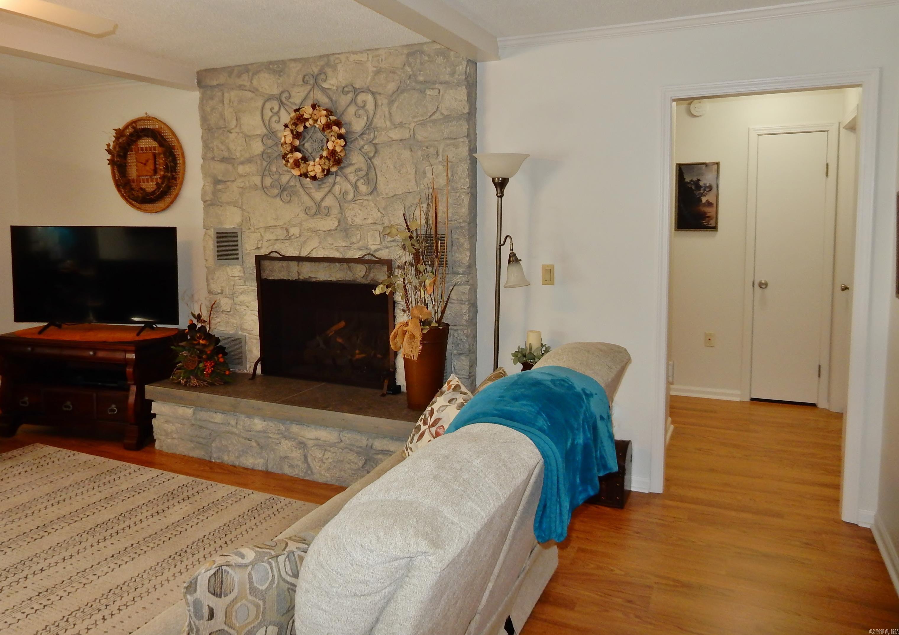 MOUNTAIN RANCH - Residential