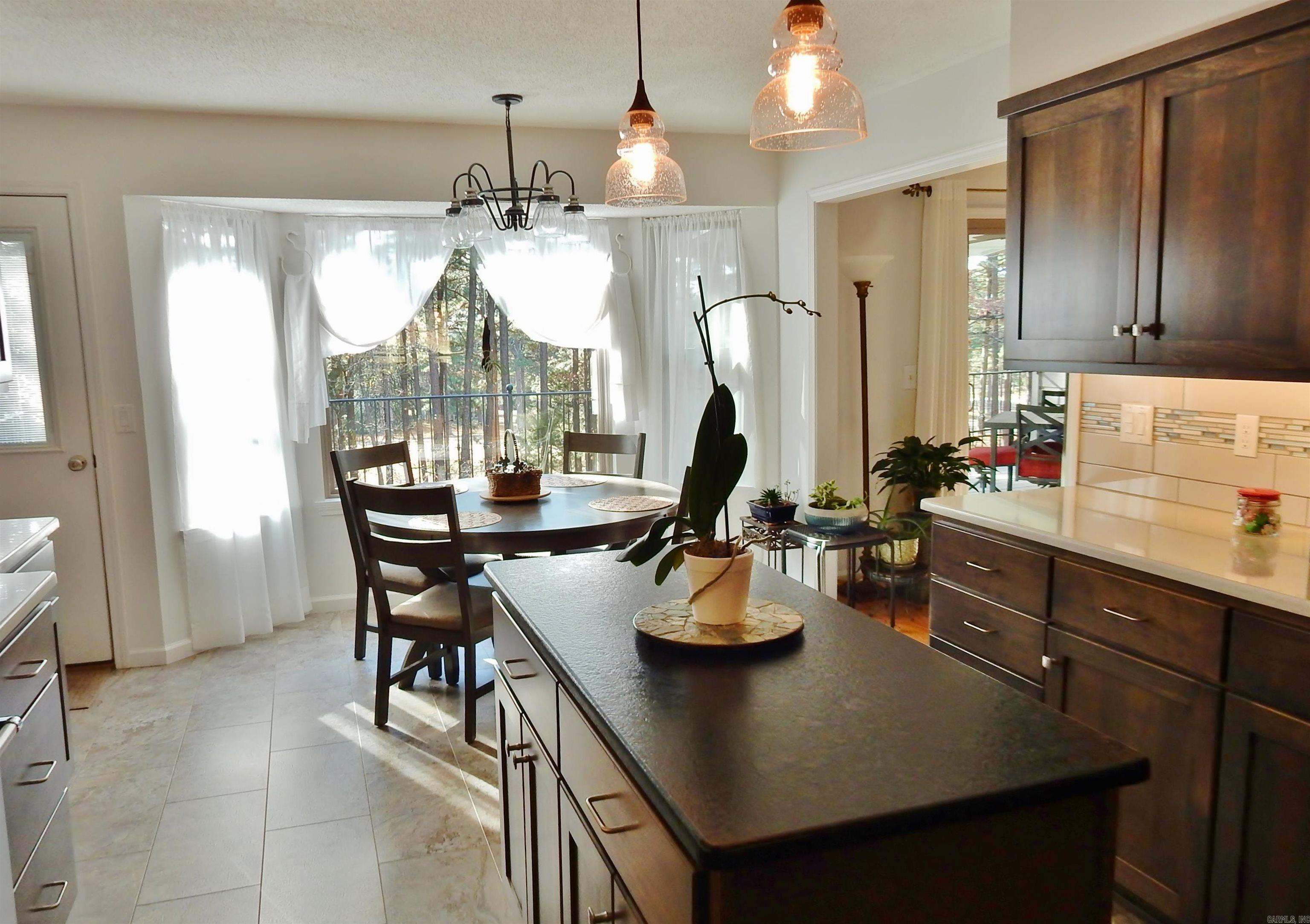 MOUNTAIN RANCH - Residential