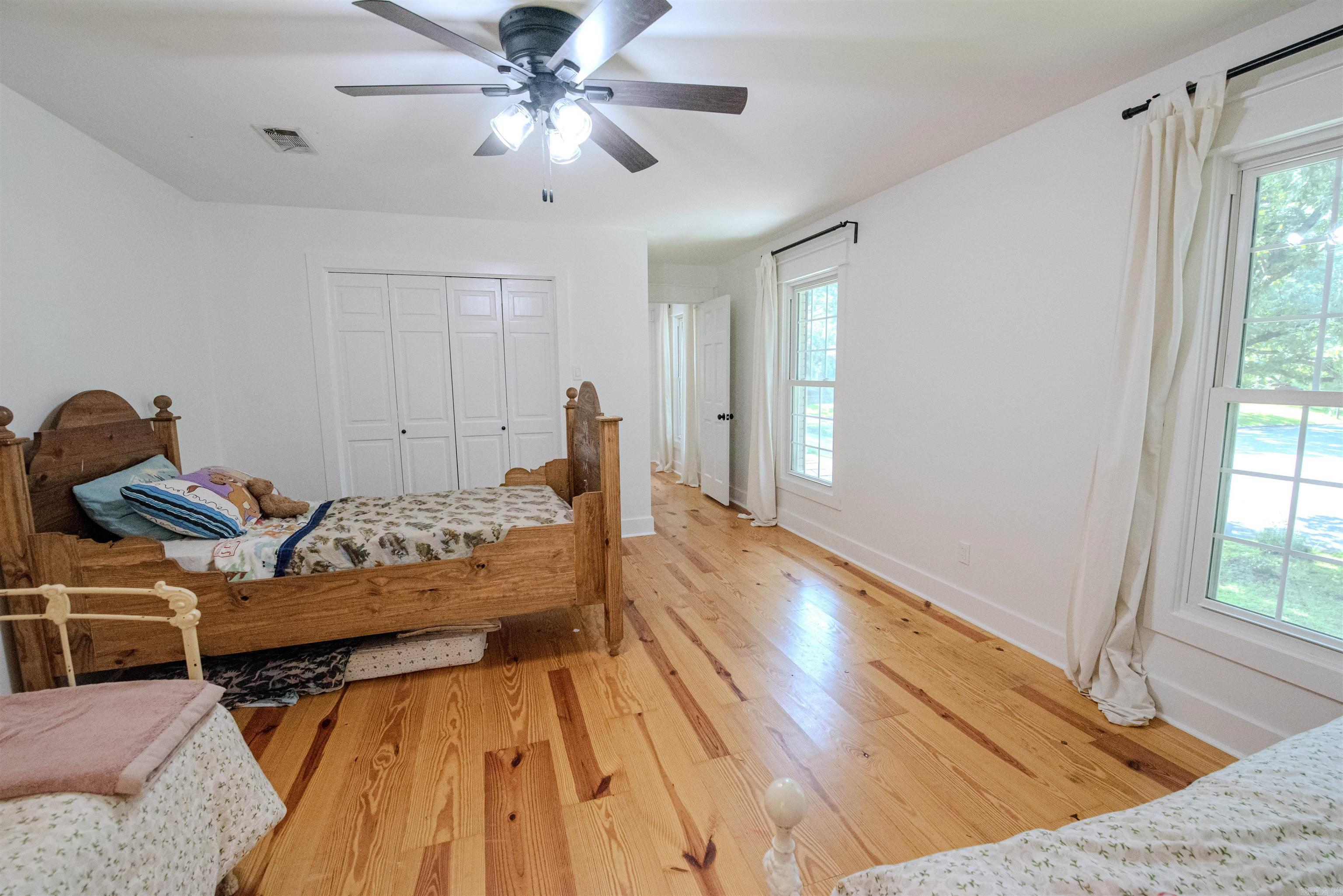 PLEASANT VALLEY - Residential