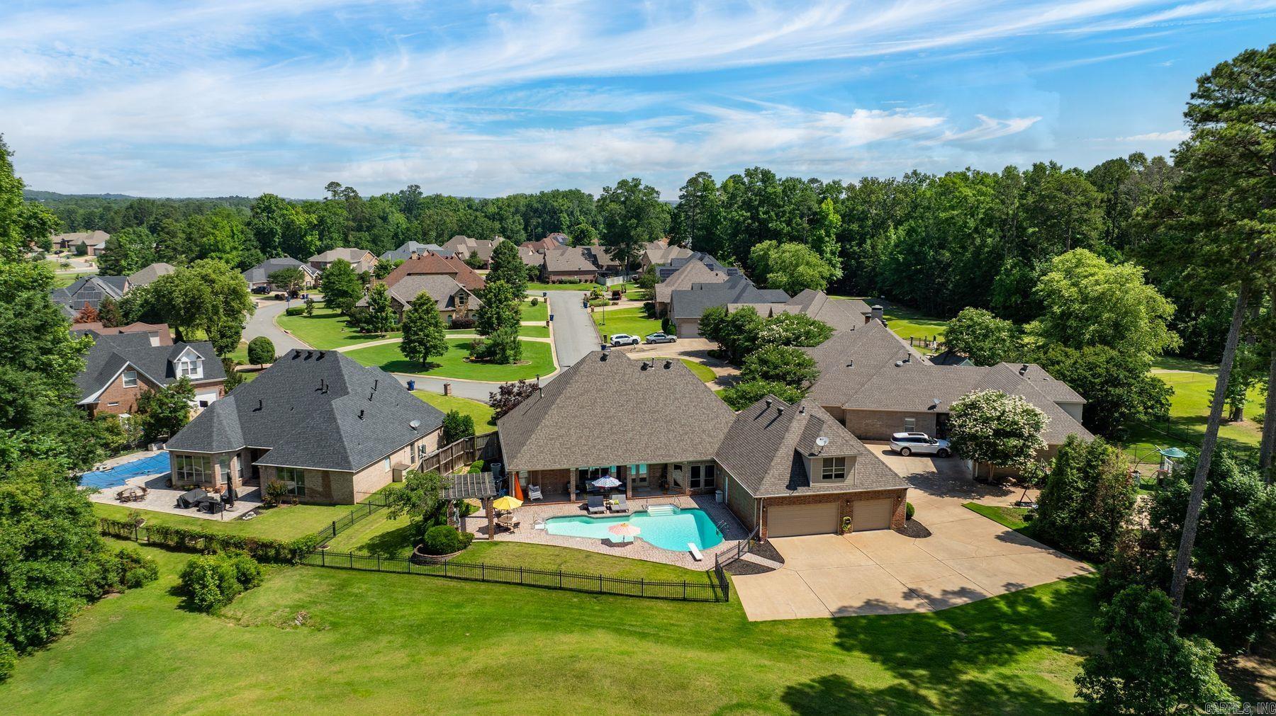 COUNTRY CLUB OF ARK THE - Residential