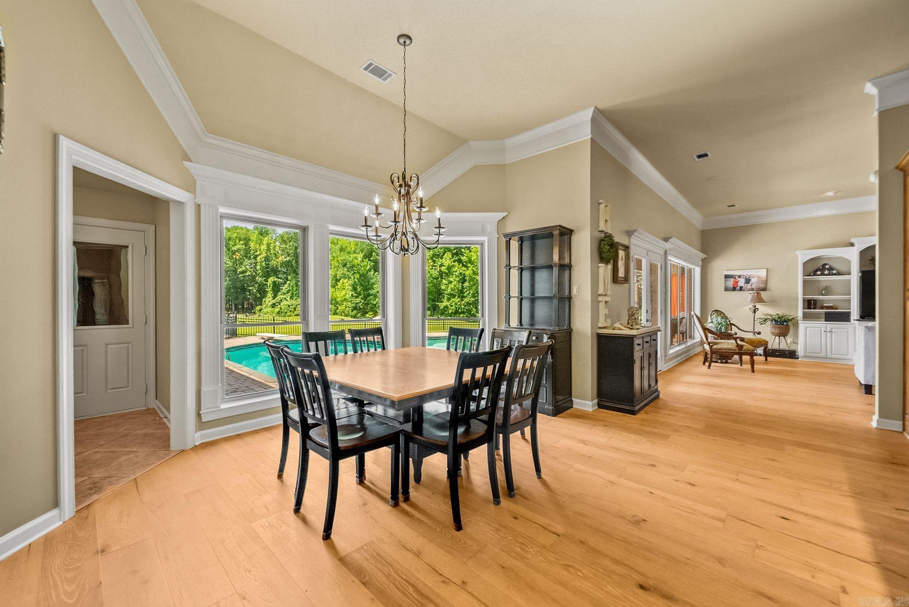 COUNTRY CLUB OF ARK THE - Residential