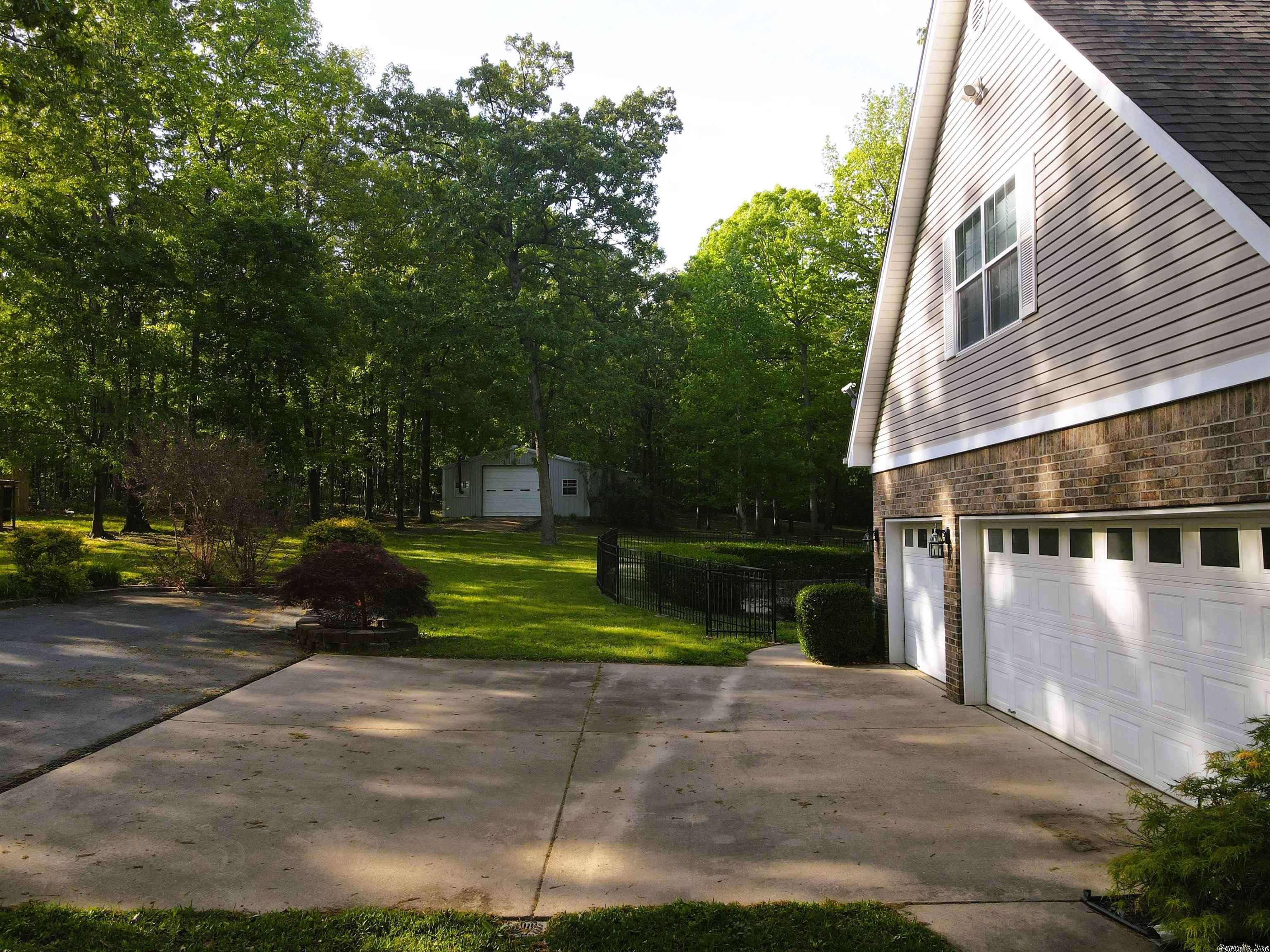 THE HILLS - Residential